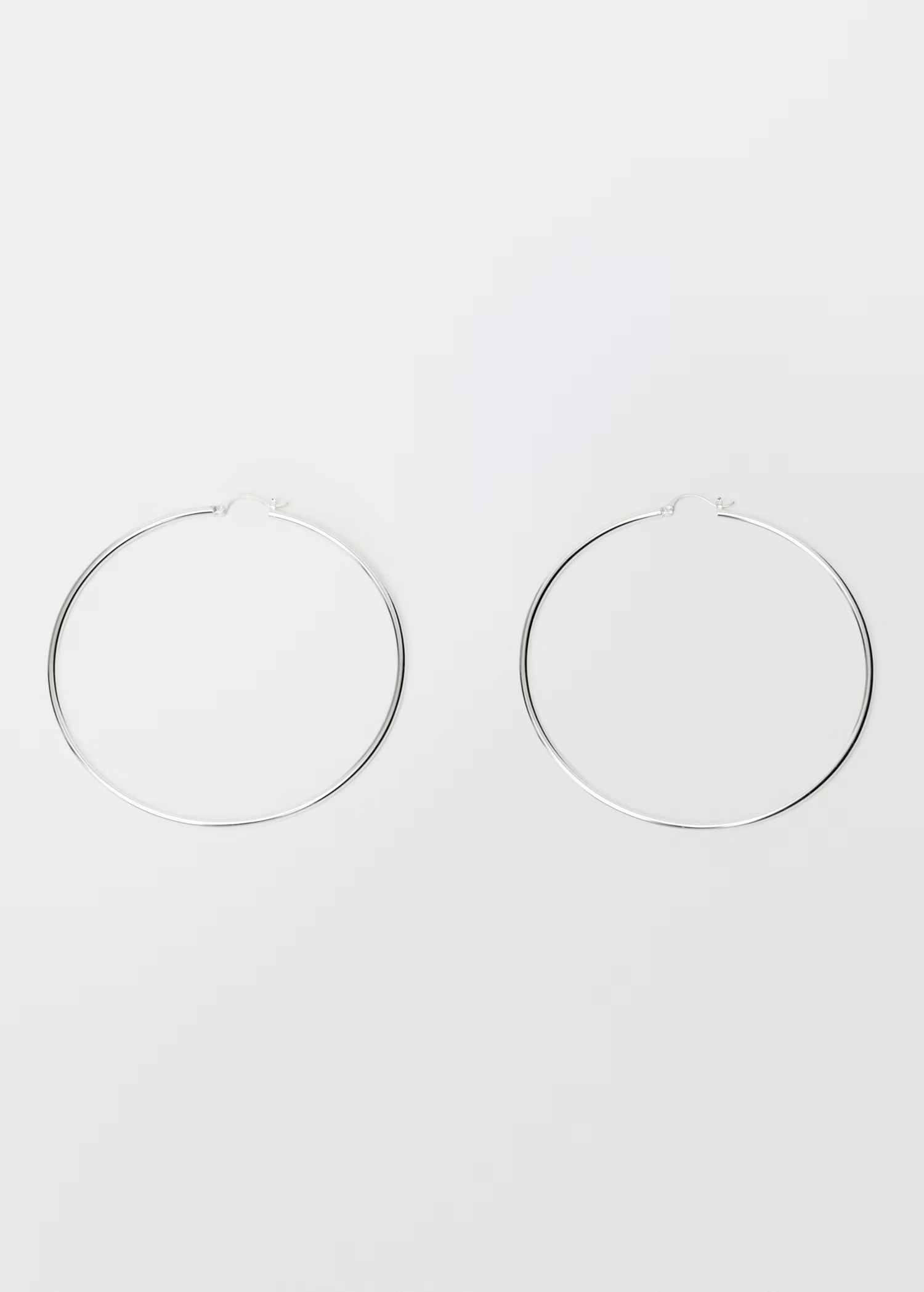 Thin hoop earrings - Women | MANGO United Kingdom | MANGO (UK)