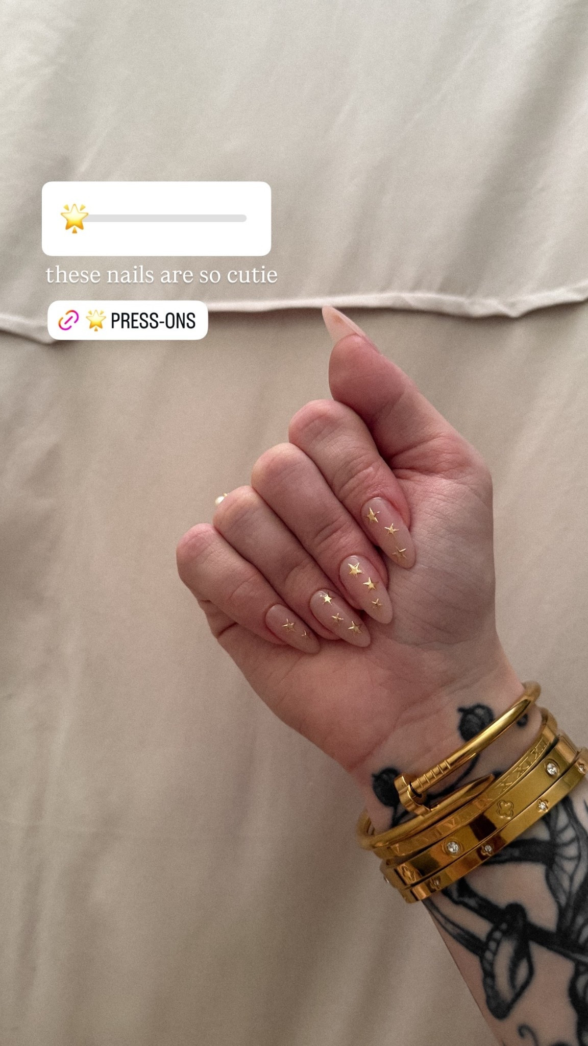 these nails are so cutie @nailreformation @bedsurehome  @cartier @vancleefarpels  @tiffanyandco
#bracelets #jewelry #designerdupe #nails #pressons #pressonnails

#LTKValentine #LTKootd #LTKBeauty