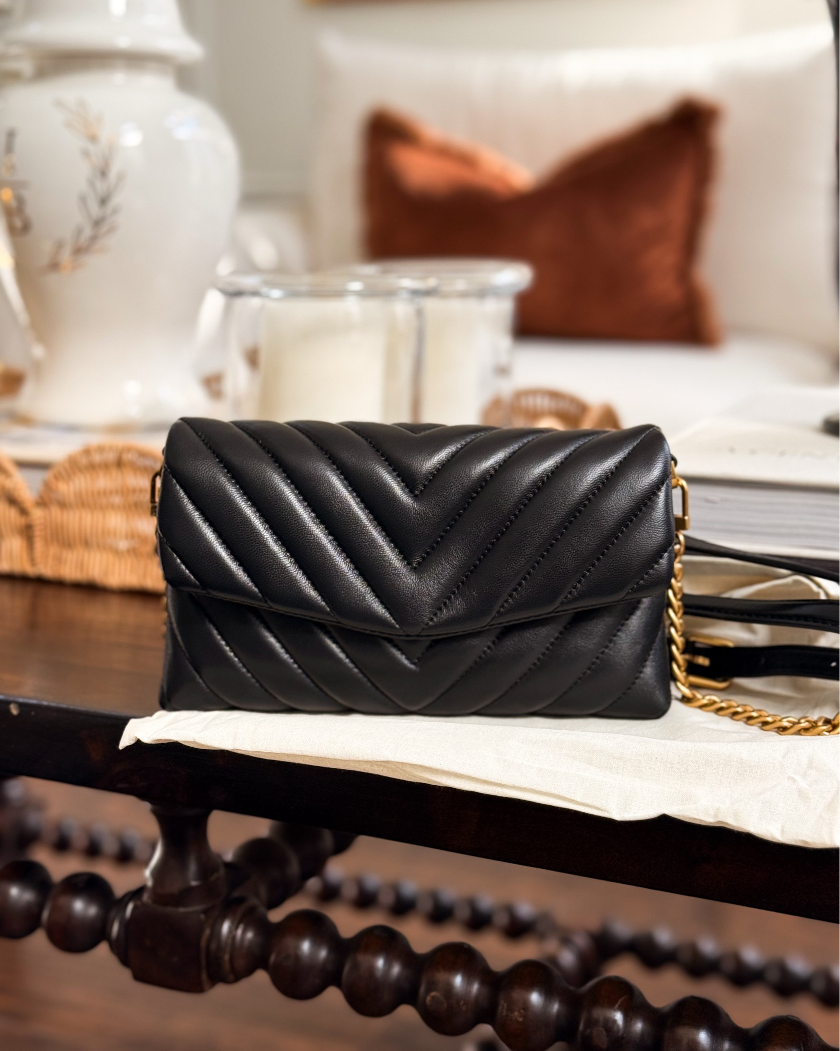 Quilted wallet crossbody. The perfect gift for her and it’s under $100

#LTKCyberWeek #LTKSaleAlert #LTKGiftGuide