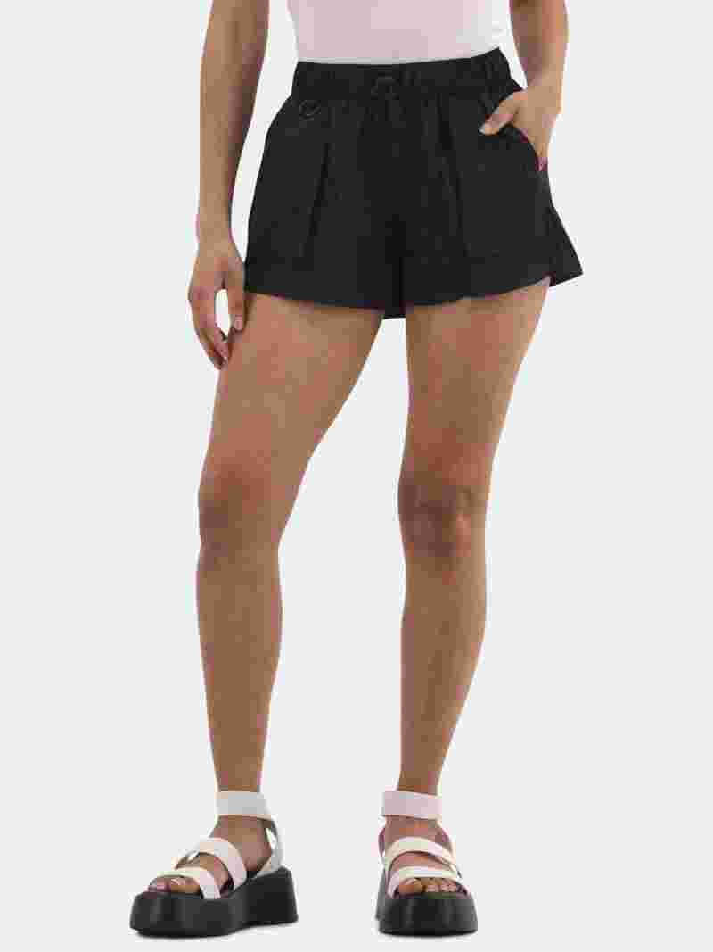 No Boundaries Bungee Shorts, 2.5" Inseam, Women's and Women's Plus | Walmart (US)