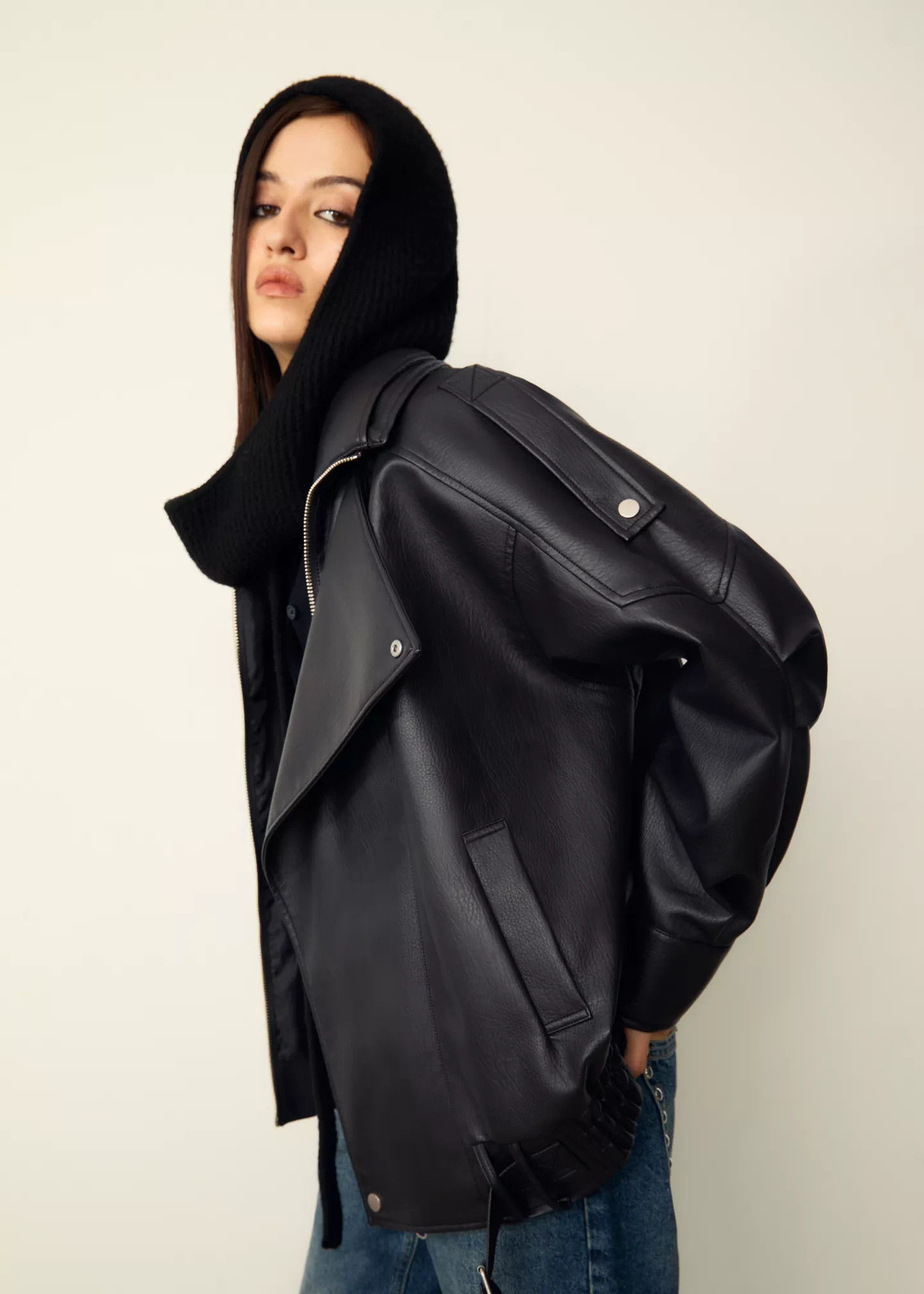 Oversize leather effect jacket with collar - Women's fashion | Stradivarius United Kingdom | Stradivarius (UK)