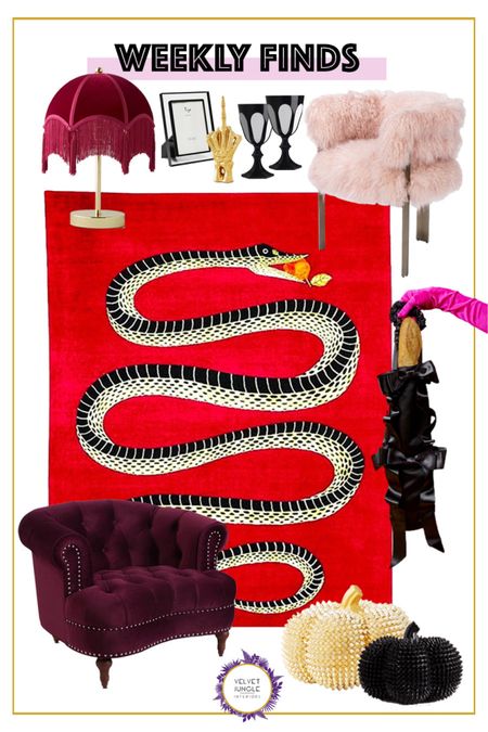 Guess what ? It’s still pre-Halloween decor times 🥳
I wanted to keep doing these fun different looks for the seasonal decor so today it’s a Morticia-approved, romantic Halloween boudoir of dreams !! 💕

#weeklyfinds #homedecor #halloweendecor
@liketoknow.it #liketkit 
https://liketk.it/4kswG

#LTKhome #LTKHoliday #LTKHalloween