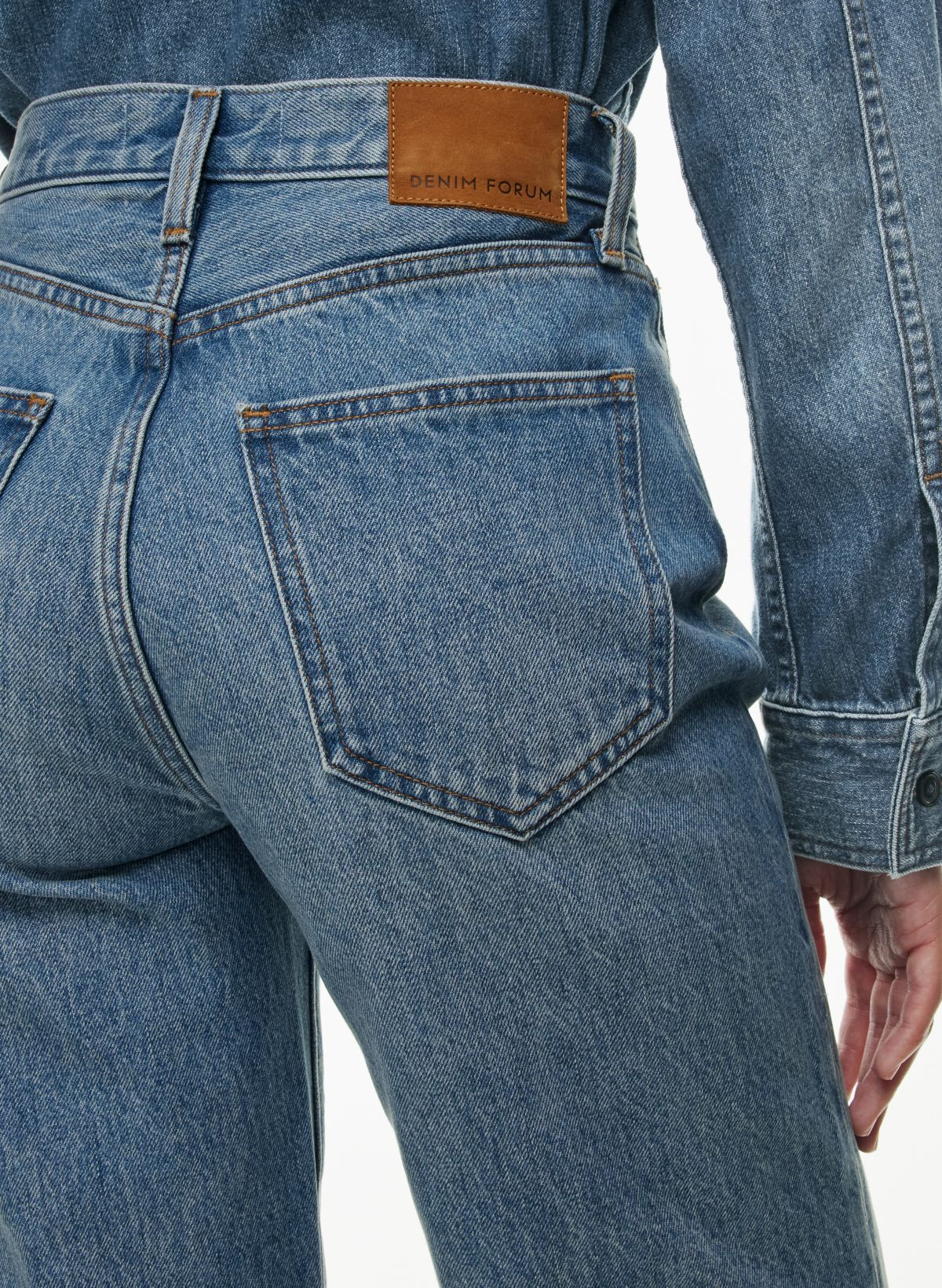 THE FARRAH HI-RISE WIDE JEAN | Aritzia