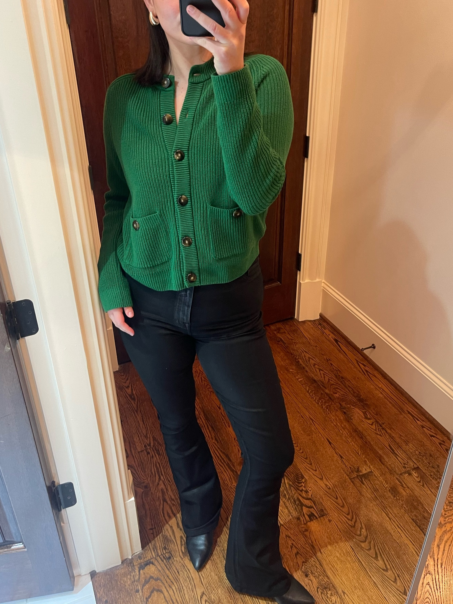 Love the color of this Sezane cardigan, packaging and quality was 10/10! Get 60% off these jeans for Cyber week!!

#LTKHoliday #LTKGiftGuide #LTKSeasonal