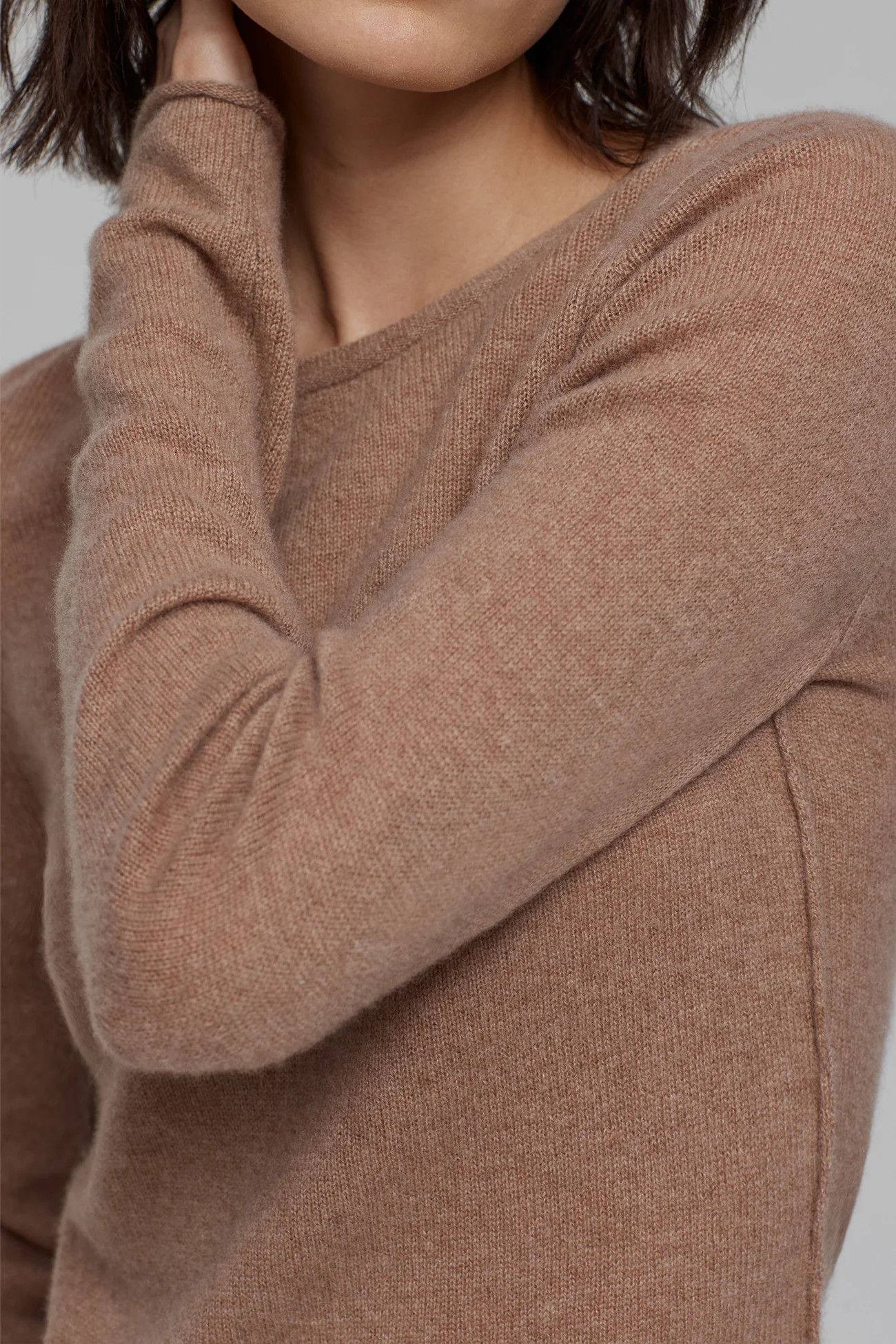 MADDIE FITTED CREWNECK CASHMERE SWEATER | NAKED CASHMERE