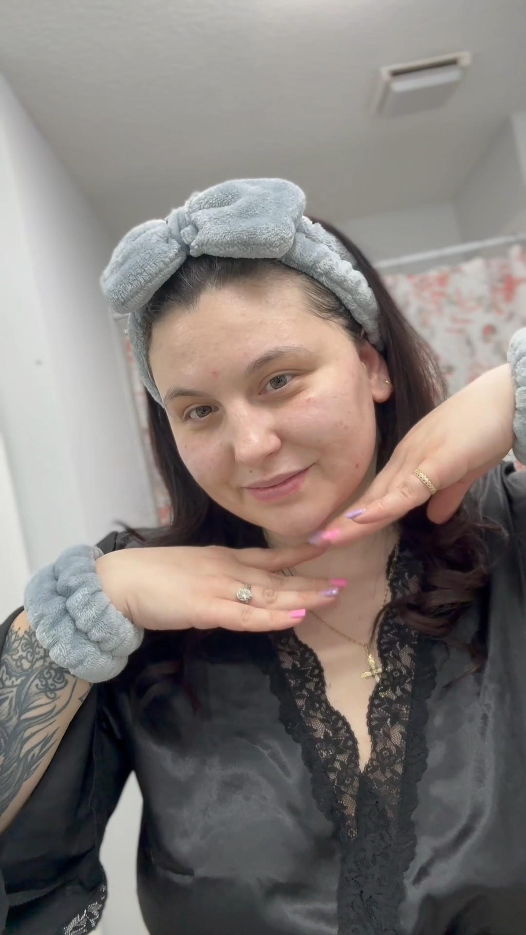 My favorite nontoxic nighttime routine skincare products!
Do you have any favs I need to try? Let me know? 

#LTKFindsUnder50 #LTKBeauty #LTKFindsUnder100