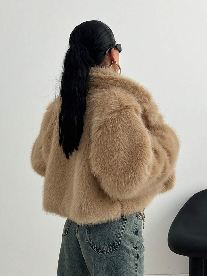 CasuGlow Stylish Faux Fur Oversize Cropped Women's Jacket | SHEIN