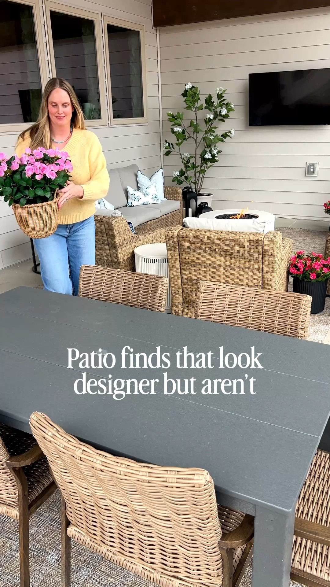 Designer look patio finds! 

Patio furniture 
Patio decor 
Patio design 
Patio dining set 
Patio dining table 


#LTKHome #LTKSeasonal