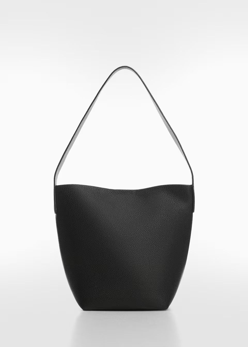 Leather effect bucket bag | Mango Canada