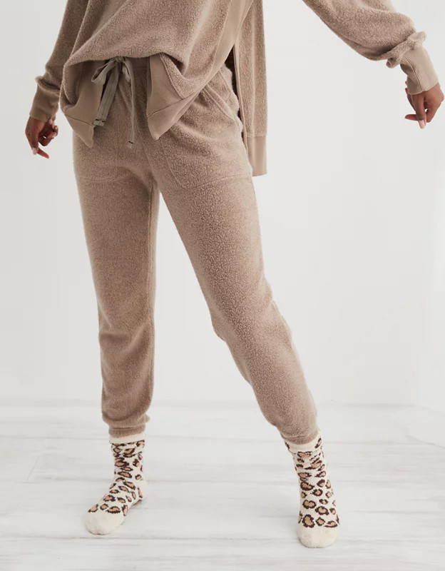 Aerie Cozy Good Vibes Jogger | American Eagle Outfitters (US & CA)
