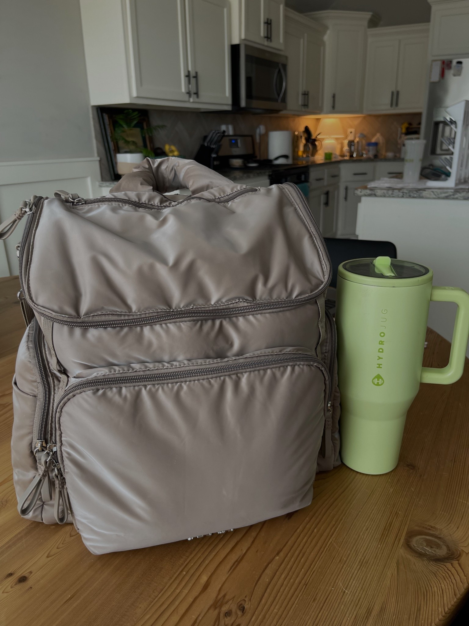 Really loving this diaper bag. It has all of the organization that I need as a second time mom 🤍🤍

Moms | diaper bag | diaper bag essentials | second time mom 

#LTKBaby #LTKU #LTKItBag