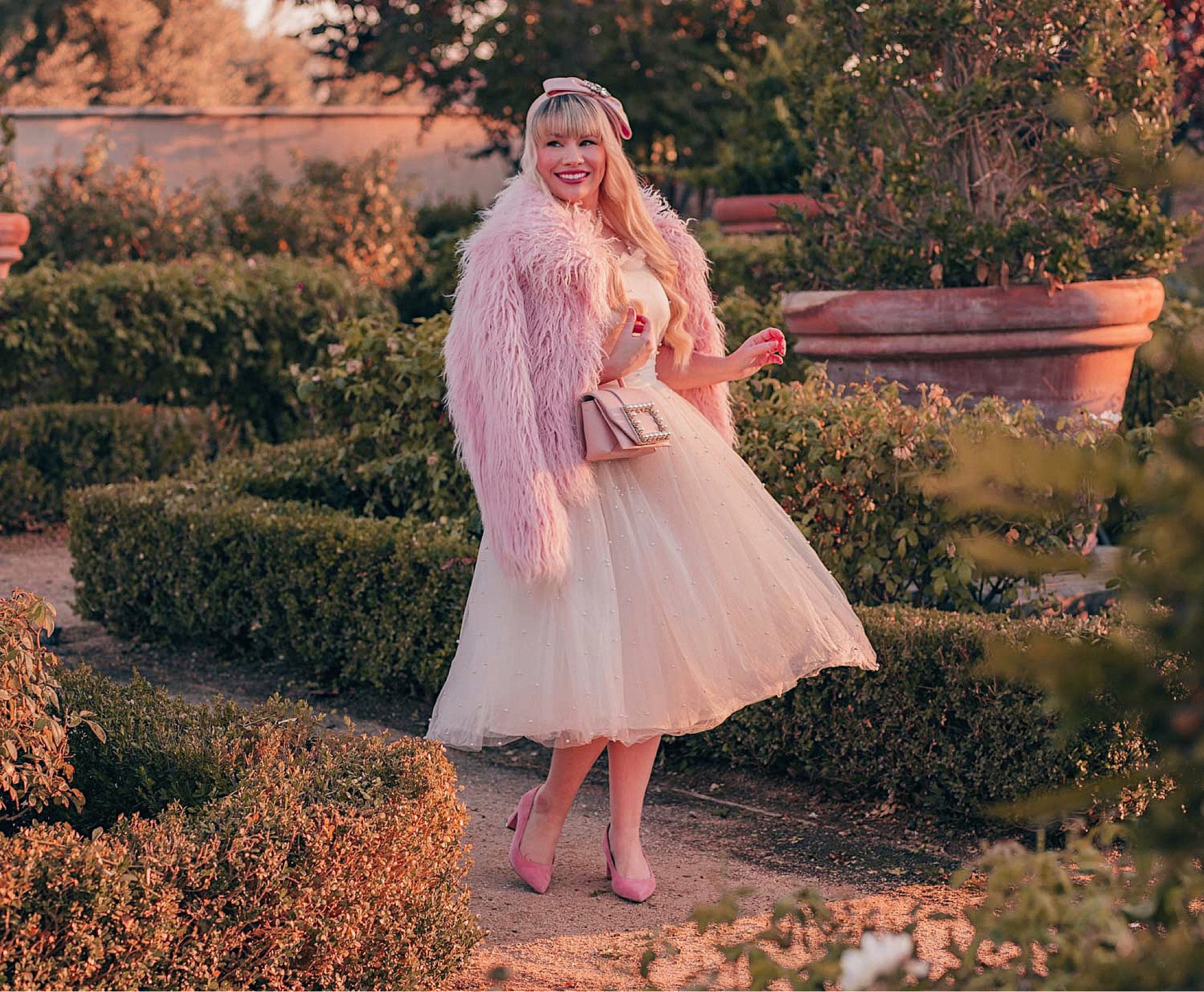 Love this holiday dress from Ivy city co! It goes perfectly with my pink faux fur coat! Ivy city is currently up to 75% off! 

#LTKHoliday #LTKstyletip #LTKCyberWeek