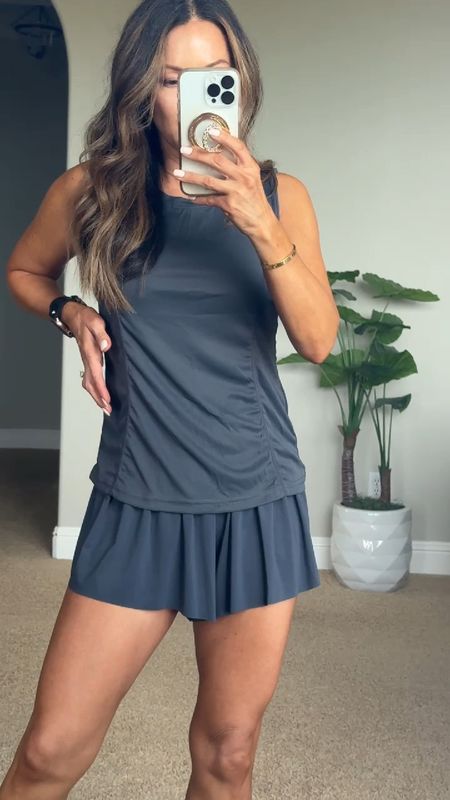 Trendy Athleisure Outfit

I am wearing size XS workout tank and workout shorts - TTS! 

Athleisure  Activewear outfit  Gym clothes  Workout clothes  Running  Tank top  Running shorts  Sneakers  EverydayHolly

#LTKfitness #LTKVideo #LTKstyletip