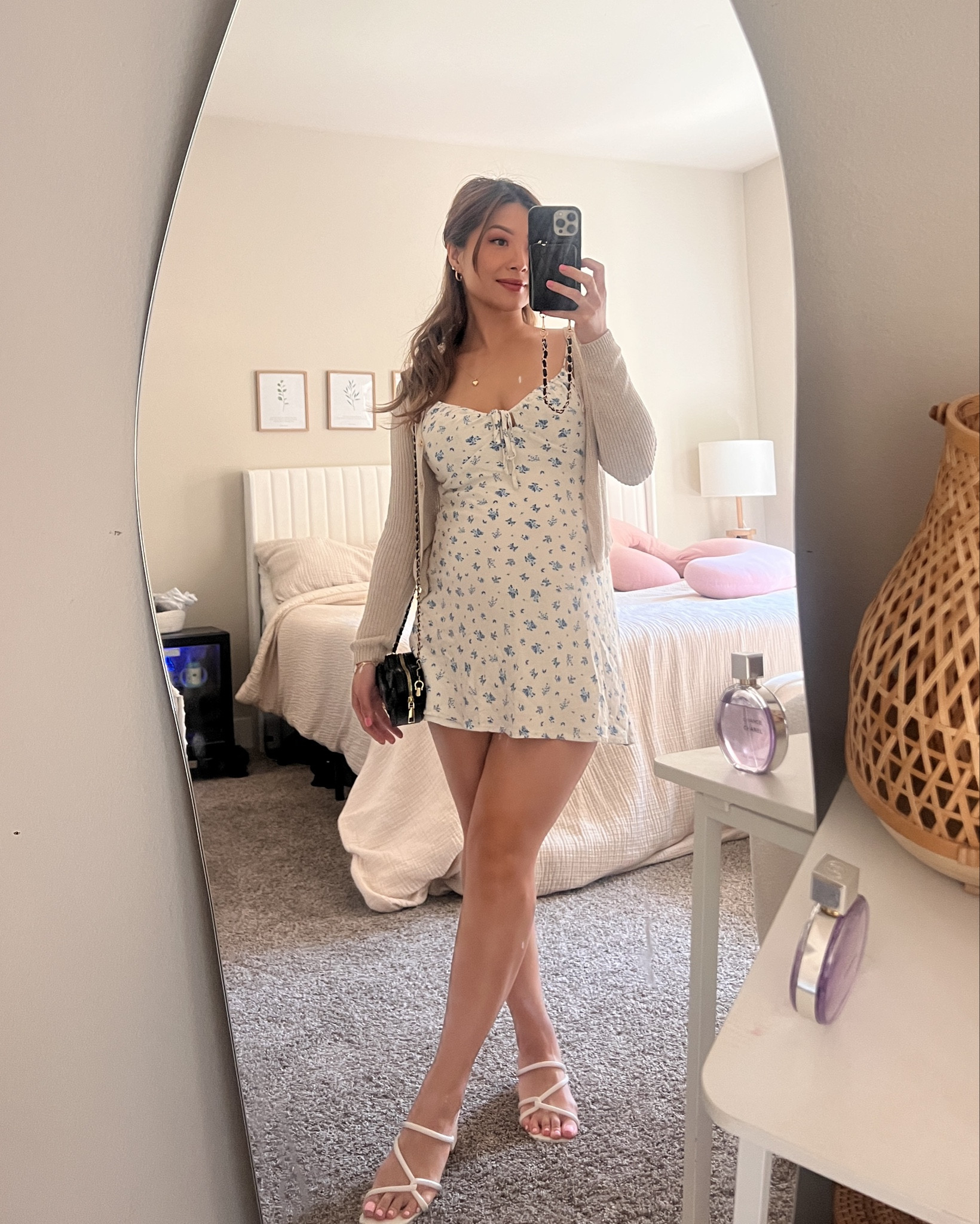 Weekend Style 🌸 | Feminine Summer Outfit Inspo
This flirty floral mini dress is my go-to for sunny days! Paired it with a lightweight cardigan and strappy white sandals for a comfy but cute look. Perfect for brunch, a casual date, or weekend errands. Shows off my 6 month baby bump :)
Linked everything on my LTK 💐 #SummerOOTD #LTKStyle #FloralDress #WeekendOutfit #CasualChic #LTKSpring #LTKUnder50 #OutfitInspo #MiniDressStyle #PetiteStyle #MaternityWear 



#LTKPetite #LTKSeasonal #LTKBump