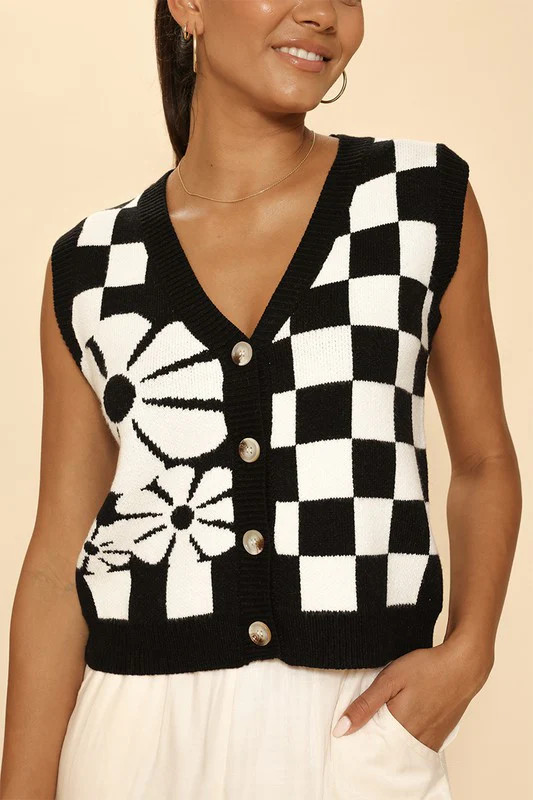 Checkered Knit Vest S | Casual Chic Boutique