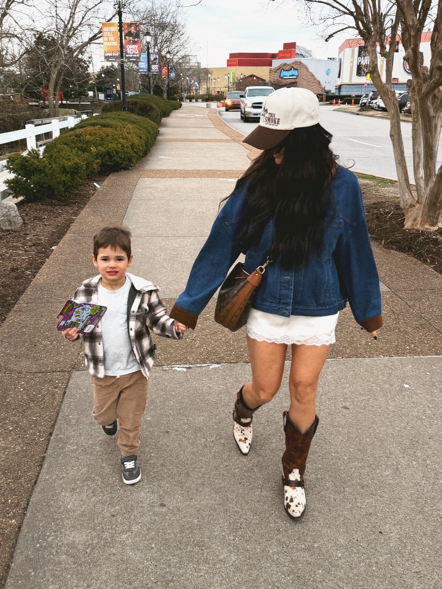 A little outfit inspi for a date night, country concert or Nashville weekend!