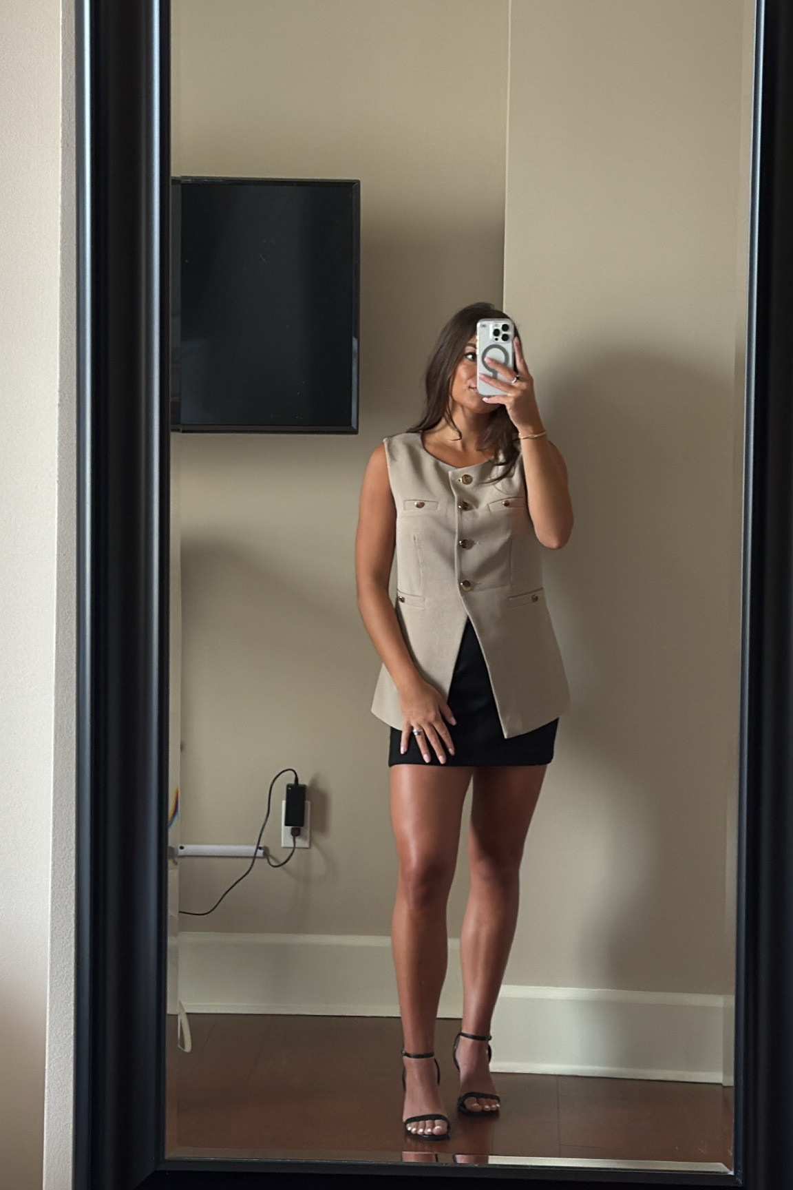 Business casual attire!  Top & skirt from Love, Celine Boutique in Naples, FL.

Vest brand: Edit by Nine 
Skirt brand: Endless Rose

Similar styles linked below👇


#LTKWorkwear #LTKStyleTip #LTKBeauty