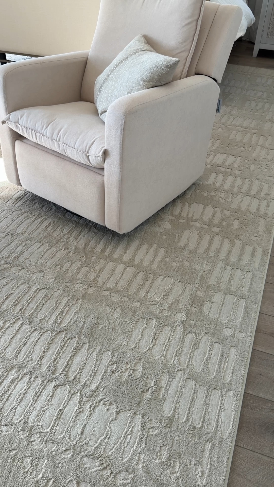 Seriously this rug is so good!

#LTKHome
