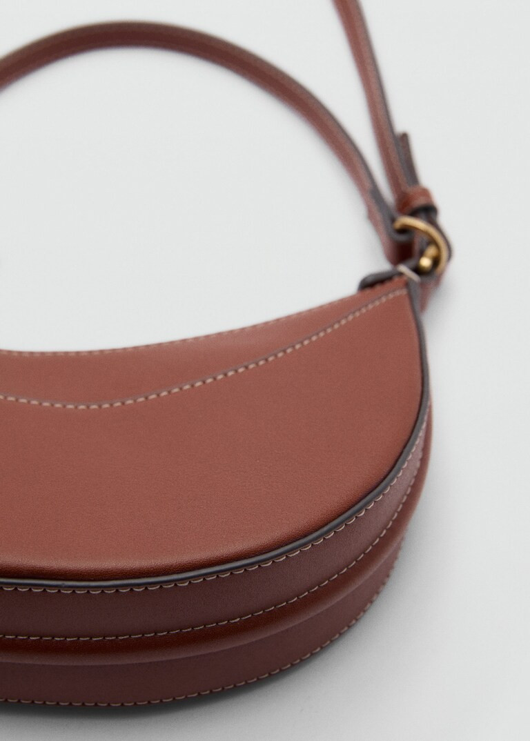 Oval shoulder bag -  Women | Mango USA | MANGO (US)