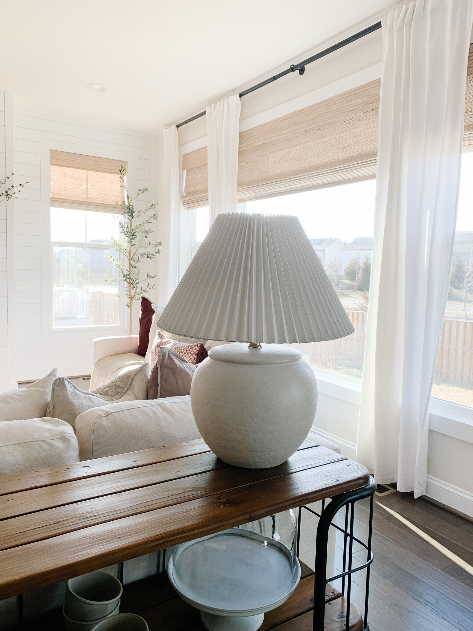 This is the cutest lamp I own 🤩🤍

#LTKhome #LTKunder100 #LTKSeasonal