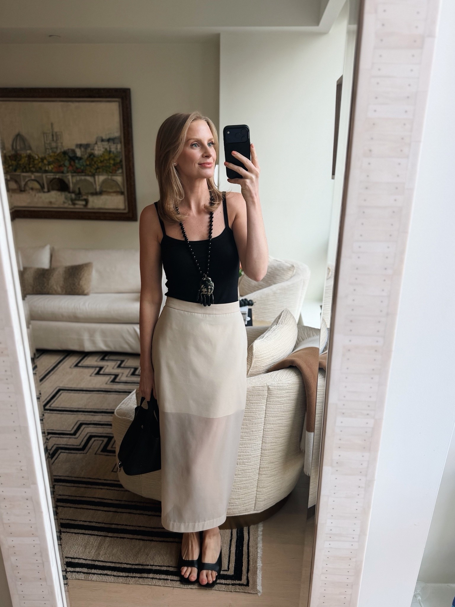Tonight’s look! Wearing a small in the tank and 4 in the skirt 🖤

#LTKootd