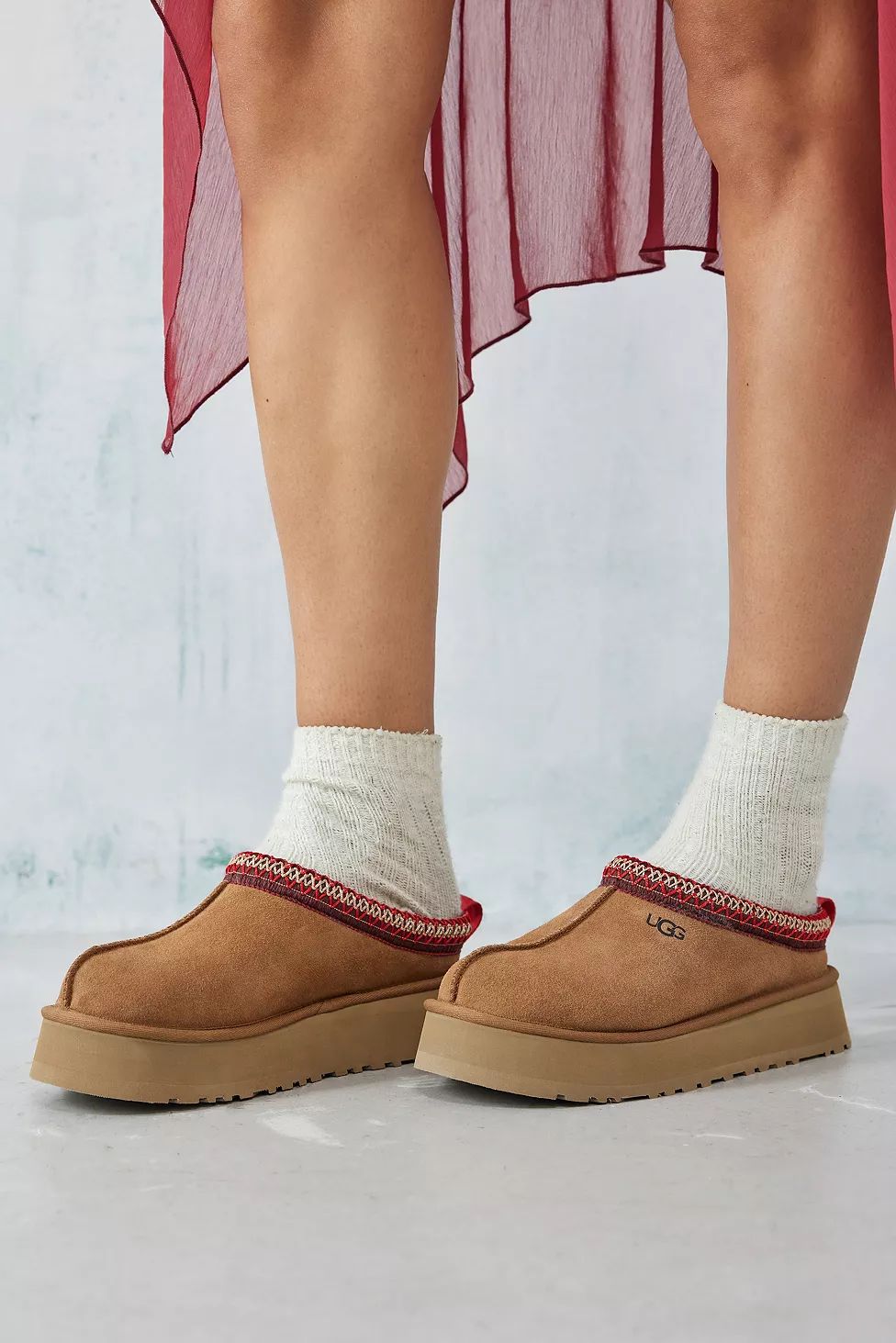 UGG Chestnut Tazz Slippers | Urban Outfitters UK