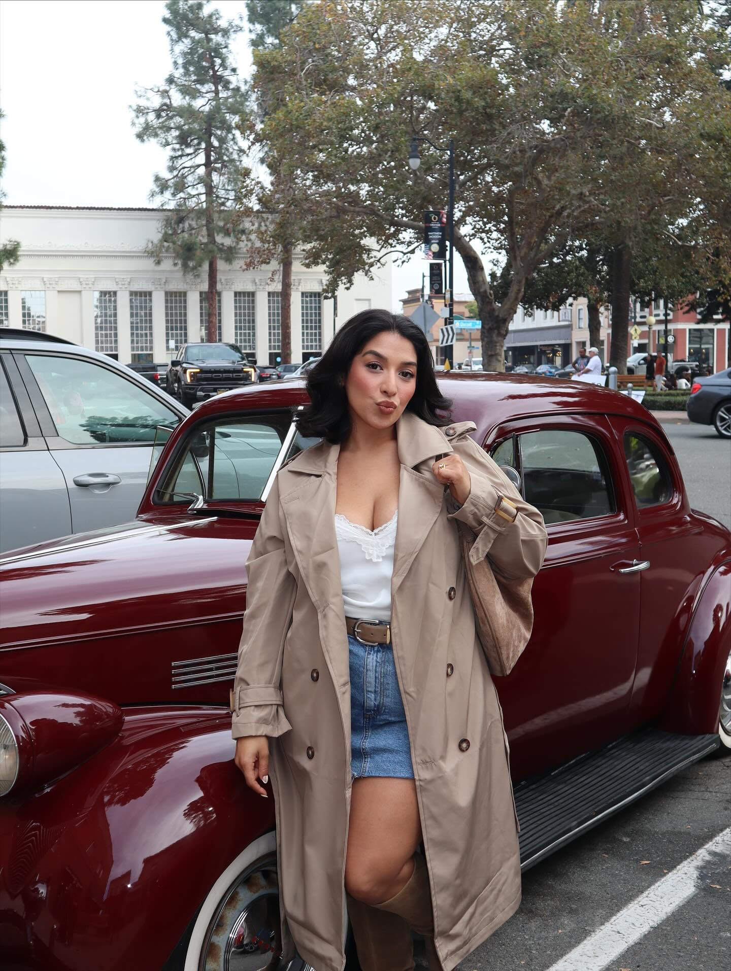 Shirt: “mislead you satin cami top"
Trench Coat: “keep your promise trench” @fashionnova



#LTKFindsUnder100 #LTKSeasonal #LTKMidsize