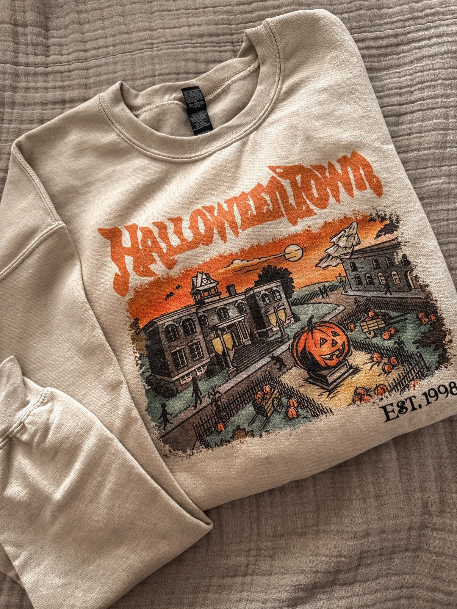 A nostalgic crewneck that I just had to have! 🎃

Halloween sweatshirt, vintage Halloween sweatshirt, retro Halloween sweatshirt, Halloween graphic sweatshirt, Halloween crewneck, neutral Halloween outfit, cozy Halloween outfit, cute Halloween sweatshirt, spooky season outfit, fall graphic sweatshirt, women’s Halloween outfit, vintage Halloween graphic, haunted house sweatshirt, pumpkin sweatshirt, October outfit ideas, casual fall outfit, cozy fall fashion, Halloween fashion, Halloween finds, fall sweatshirt

#LTKSeasonal