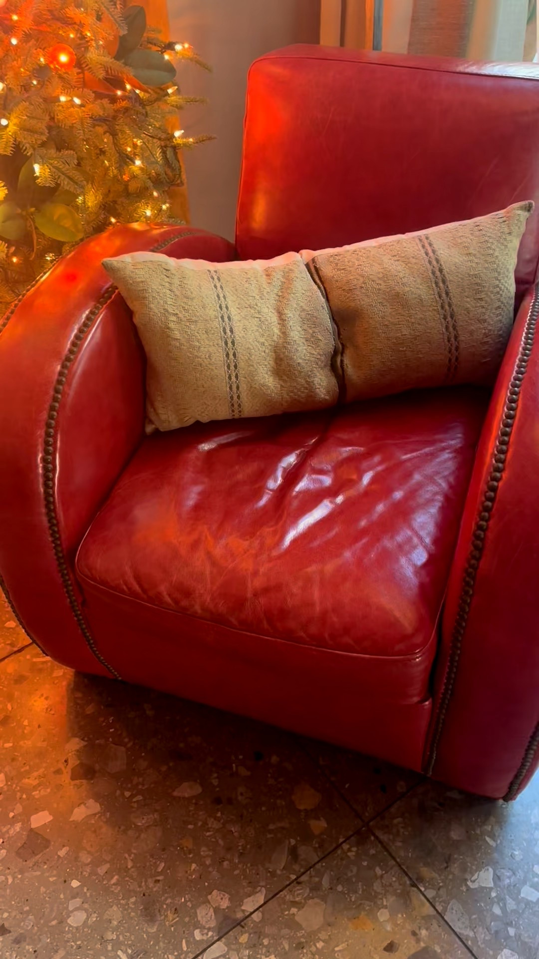 Holiday vibes with a pop of red.
#HolidayVibes #RedAccentChairs #HolidayDecor

#LTKSaleAlert #LTKHome #LTKHoliday