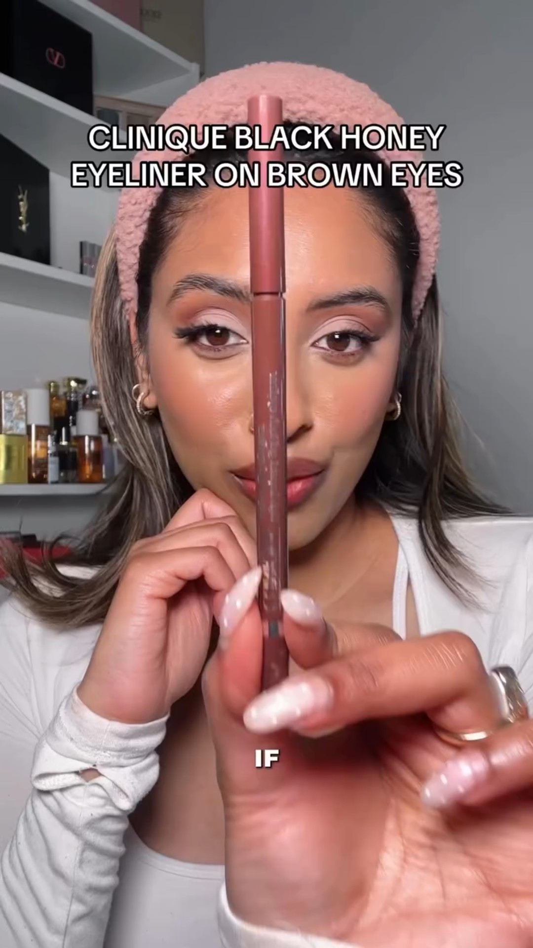 Black Honey as an eyeliner?! (🔗‘ed on my LTK) 

@clinique @cliniquecanada 

#cliniqueblackhoney #eyeliner #browneyes #browneyeliner #brownskin #reels #explore #trending

#LTKFindsUnder50 #LTKFallSale #LTKBeauty