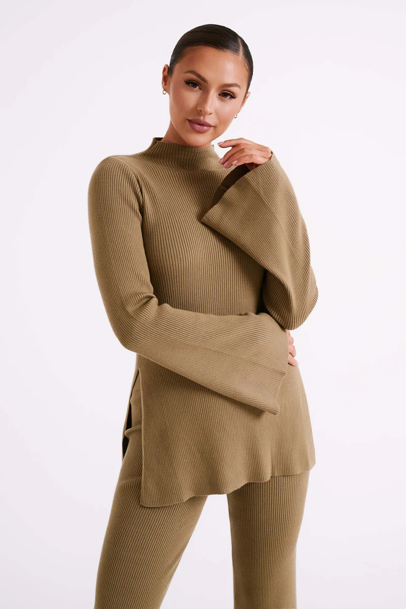 Jovie Oversized Knit Jumper - Olive | MESHKI US