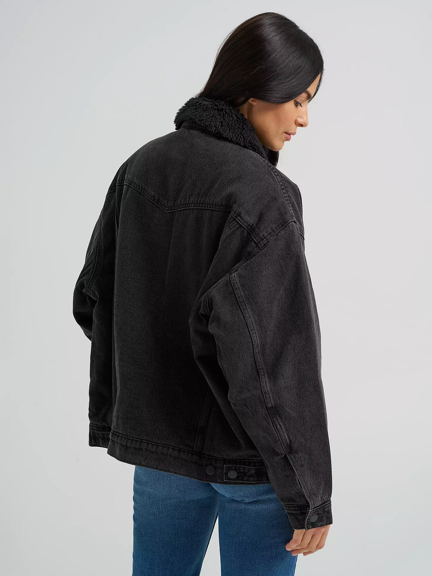 Women's Girlfriend Sherpa Jacket in Nashville Black | Wrangler