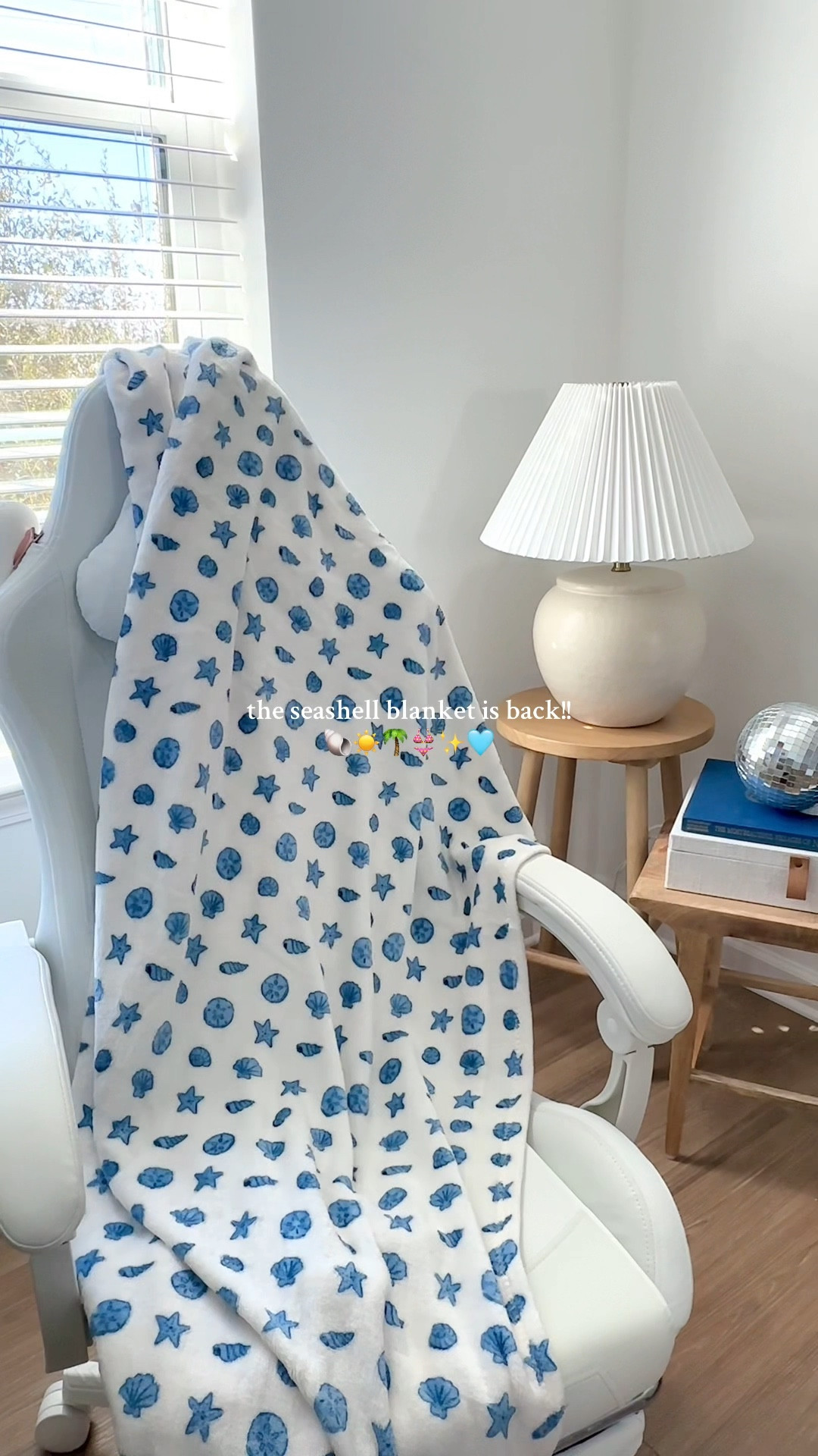 the seashell blanket is back again this year!

target / target finds / seashell blanket / throw blanket / home decor / target home 

#LTKSeasonal #LTKHome #LTKFindsUnder50