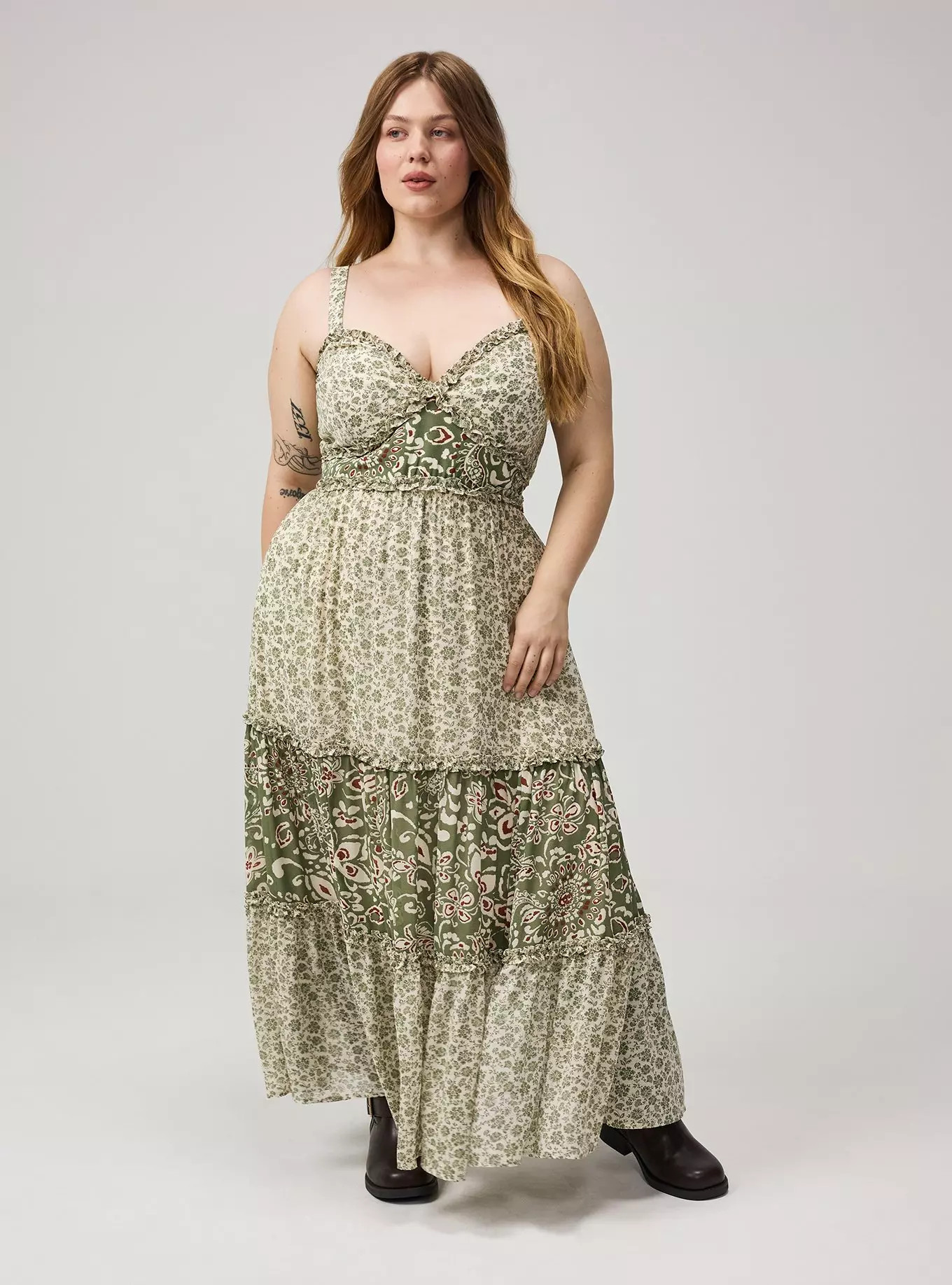 Chiffon V-Neck Maxi Dress | Torrid (US & Canada)