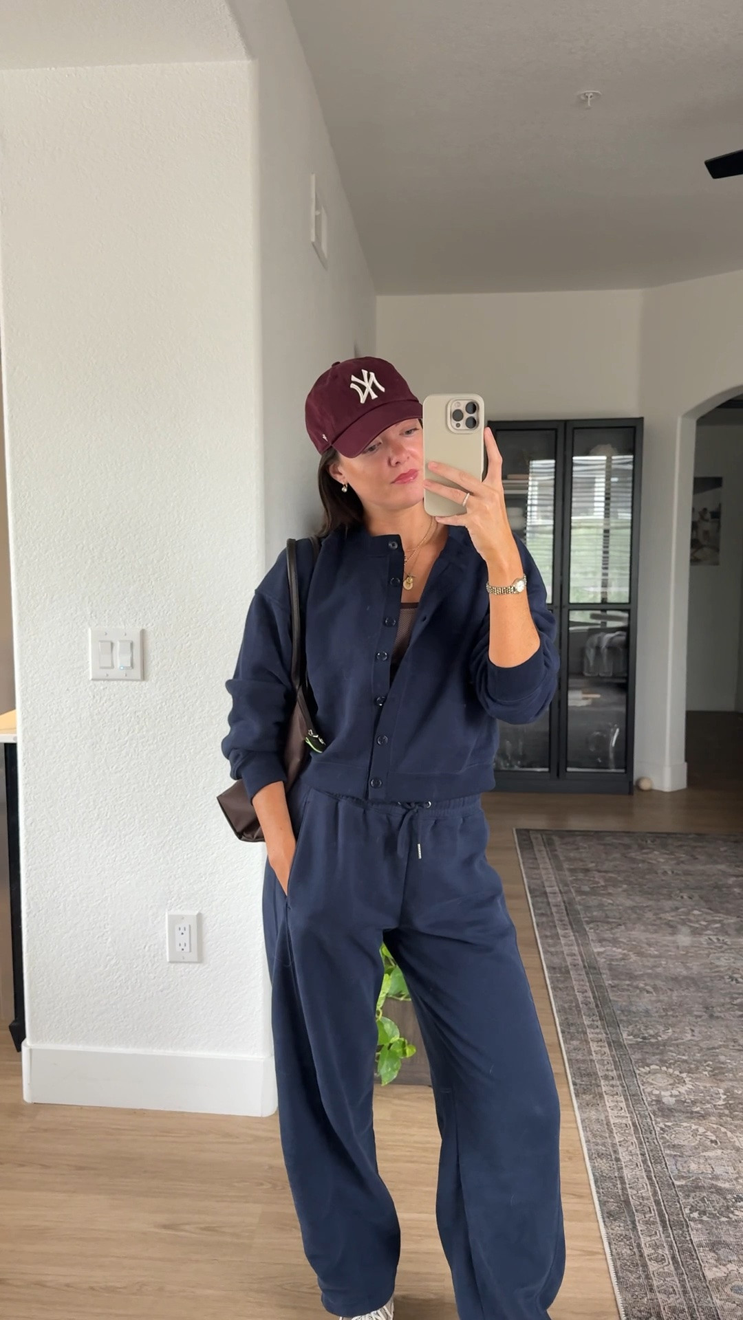 Errands outfit for a rainy day! I am 5’7” wearing size XS in the sweatshirt and small in everything else!