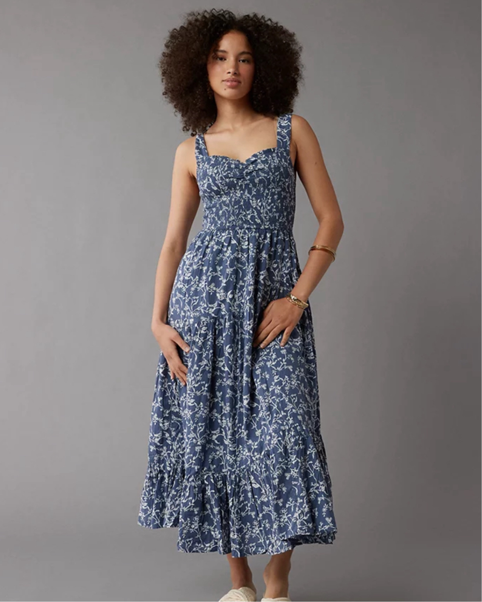 American Eagle smoked sweetheart sundress 

#LTKfindsunder100 #LTKbump #LTKSeasonal