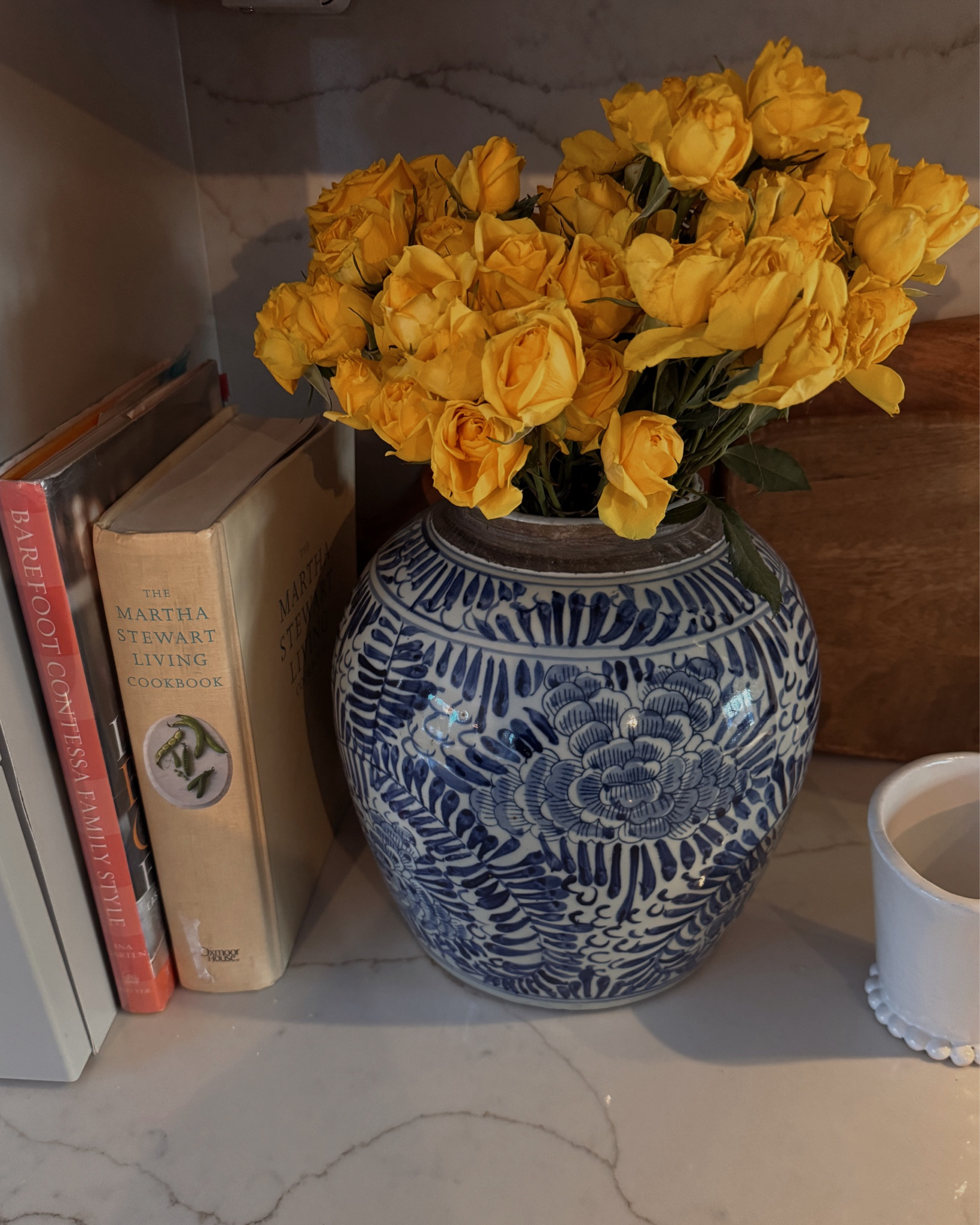 Ginger jars + fresh florals = a perfect pairing especially if you are trying to nail the Nancy Meyers aesthetic 

#LTKHome #LTKFindsUnder50 #LTKFindsUnder100