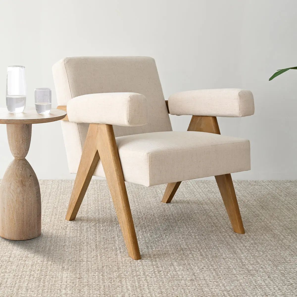 Morgan Oak Leg, Mid Century Modern Accent Chair, Comfy Reading Chair | The Pop Maison