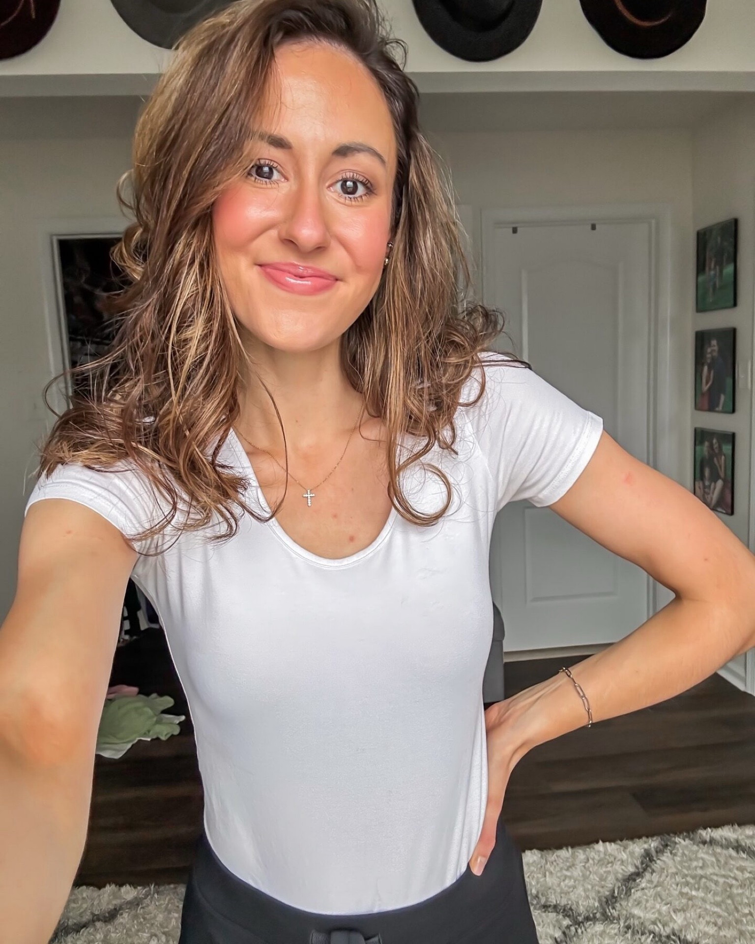 Spring beauty find - e.l.f face tint 🤍

E.l.f makeup // glowy makeup look // spring makeup // target beauty find // halo filter face tint

#LTKstyletip #LTKSeasonal #LTKbeauty