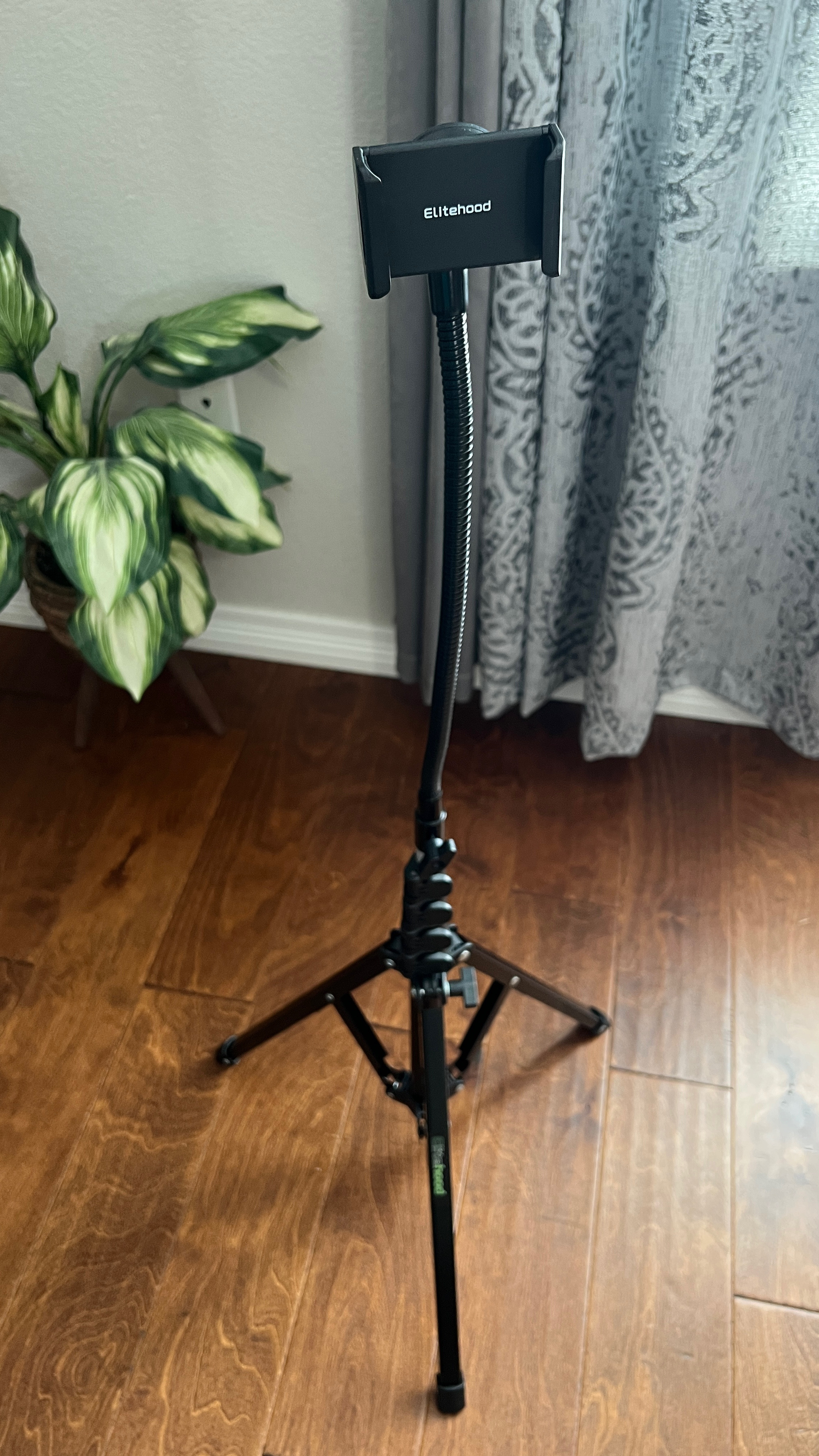 My fave tripod (I have three 🤭).
The top is flexible so you can angle it however you like! Also goes super high, or pretty low (and even lower if you angle the top down). This is the best tripod I’ve bought/used and makes recording workouts and creating content so much easier!

#LTKFindsUnder50 #LTKActive #LTKHome