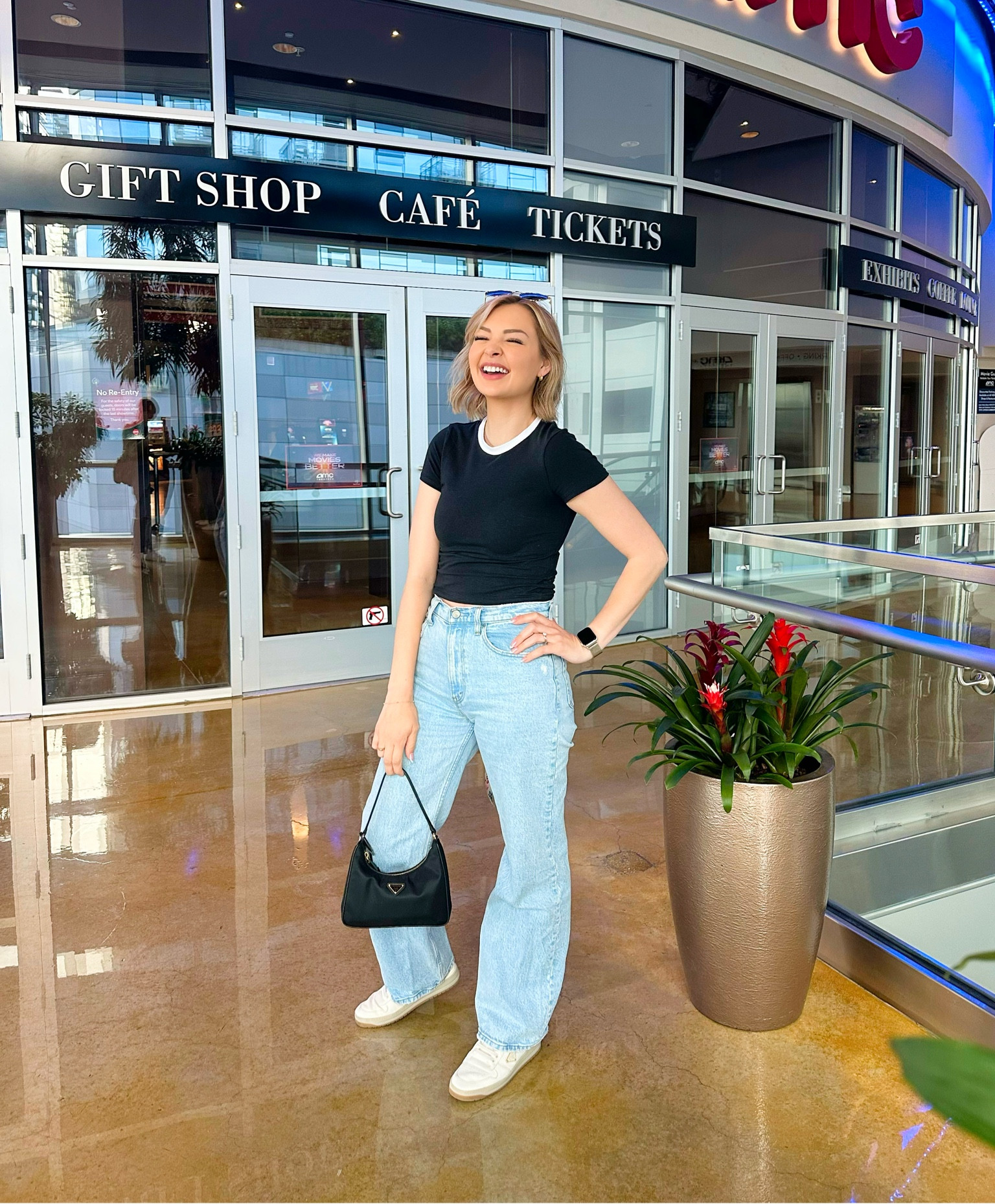 Zara is on LTK! 

Here are my fave jeans— tts :)