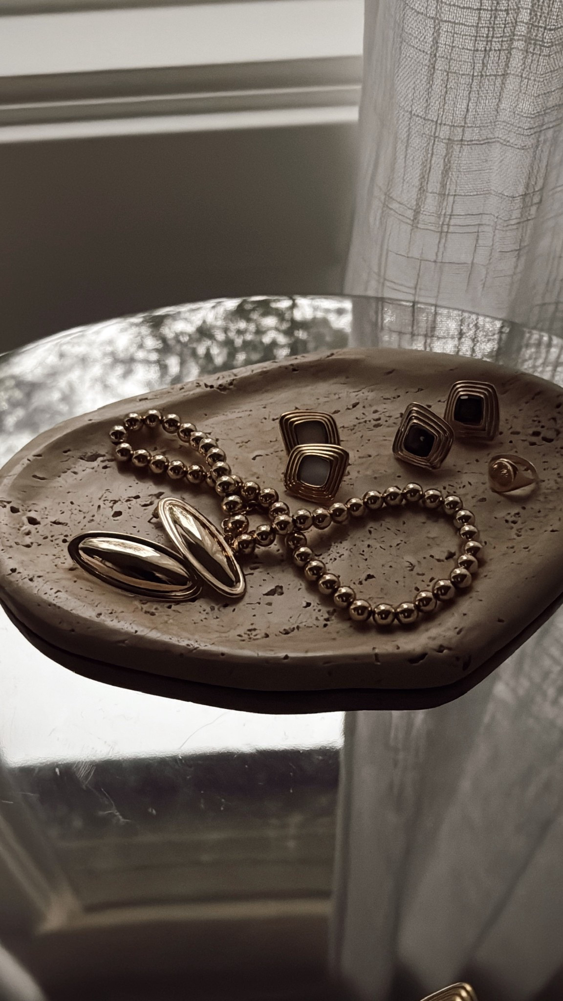 These earrings are beautiful but also budget friendly! #stylinbyaylin #aylin #amazonfind ##earringss


#LTKBeauty #LTKgrwm #LTKootd