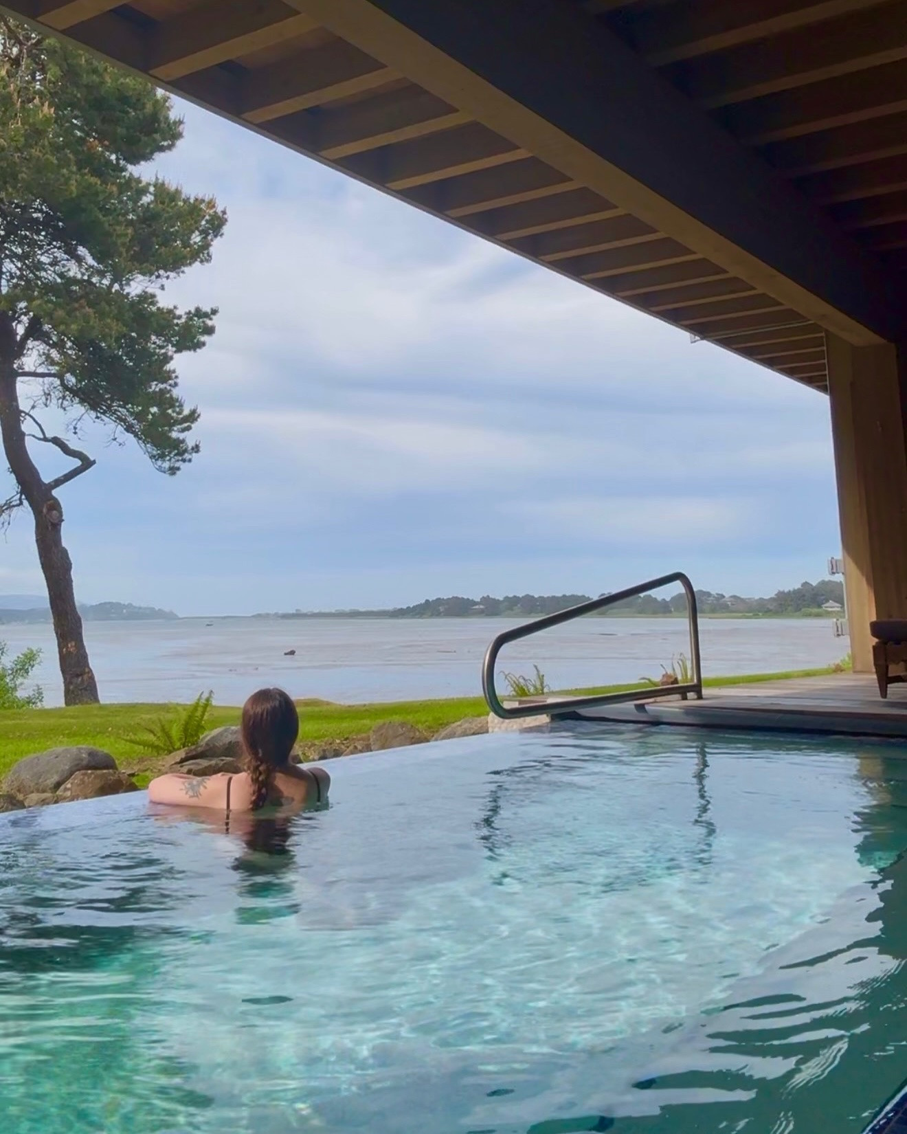 just some R&R 🧖🏼‍♀️🩵🍃🪷 

#spadays #oregoncoastline #relaxingplace #scphotels #travelcreator