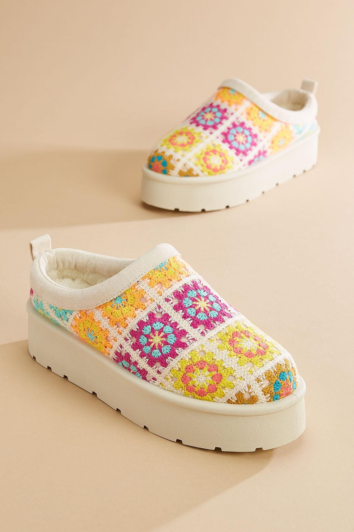 crochet platform slippers | Versona