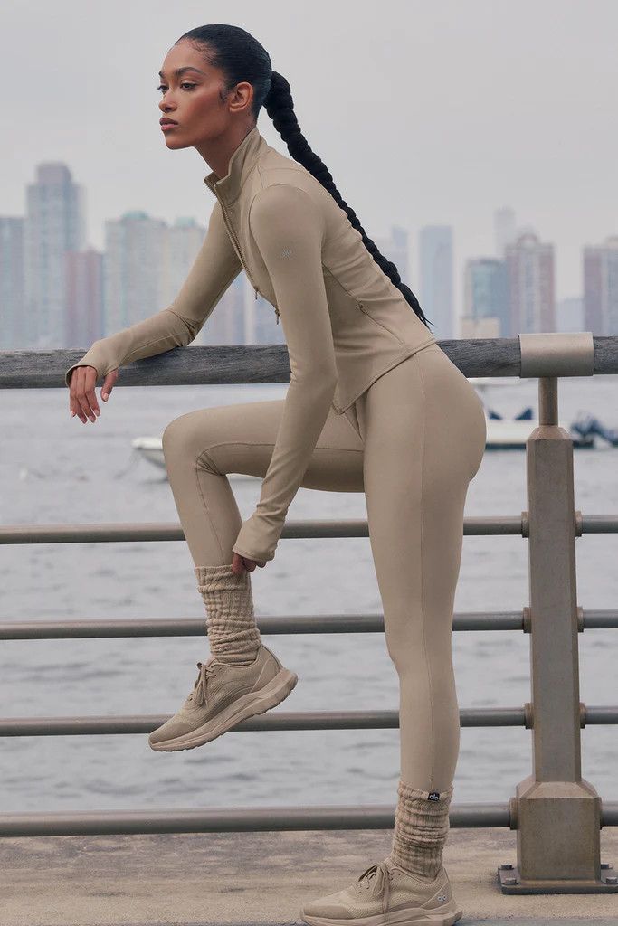 Airlift High-Waist Sleek Legging | Alo Yoga (US)