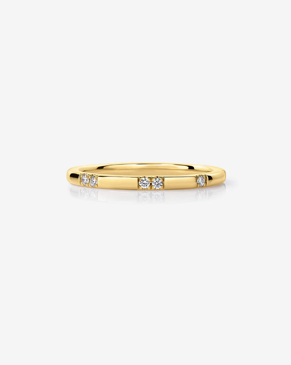 Scattered Diamond Wedding Band | Ring Concierge