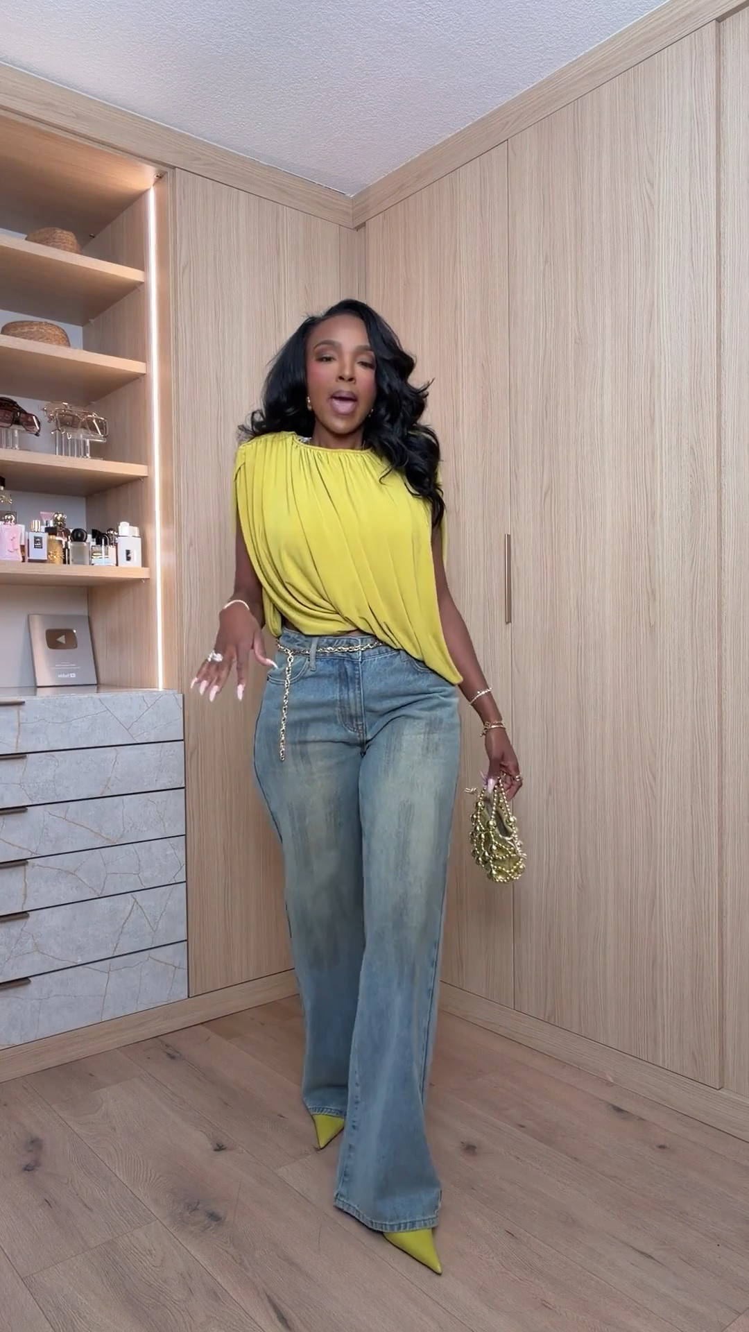 Everyday outfit✨ Everything from this look is linked below. 👇🏽

Wearing: Size Small | 5’4” | 140 lbs | 34D-27-40

📲   Download the FREE LTK app & follow me (@kirasfashionfinds) to shop all my daily finds.  #LTKootd #LTKPetite #LTKU