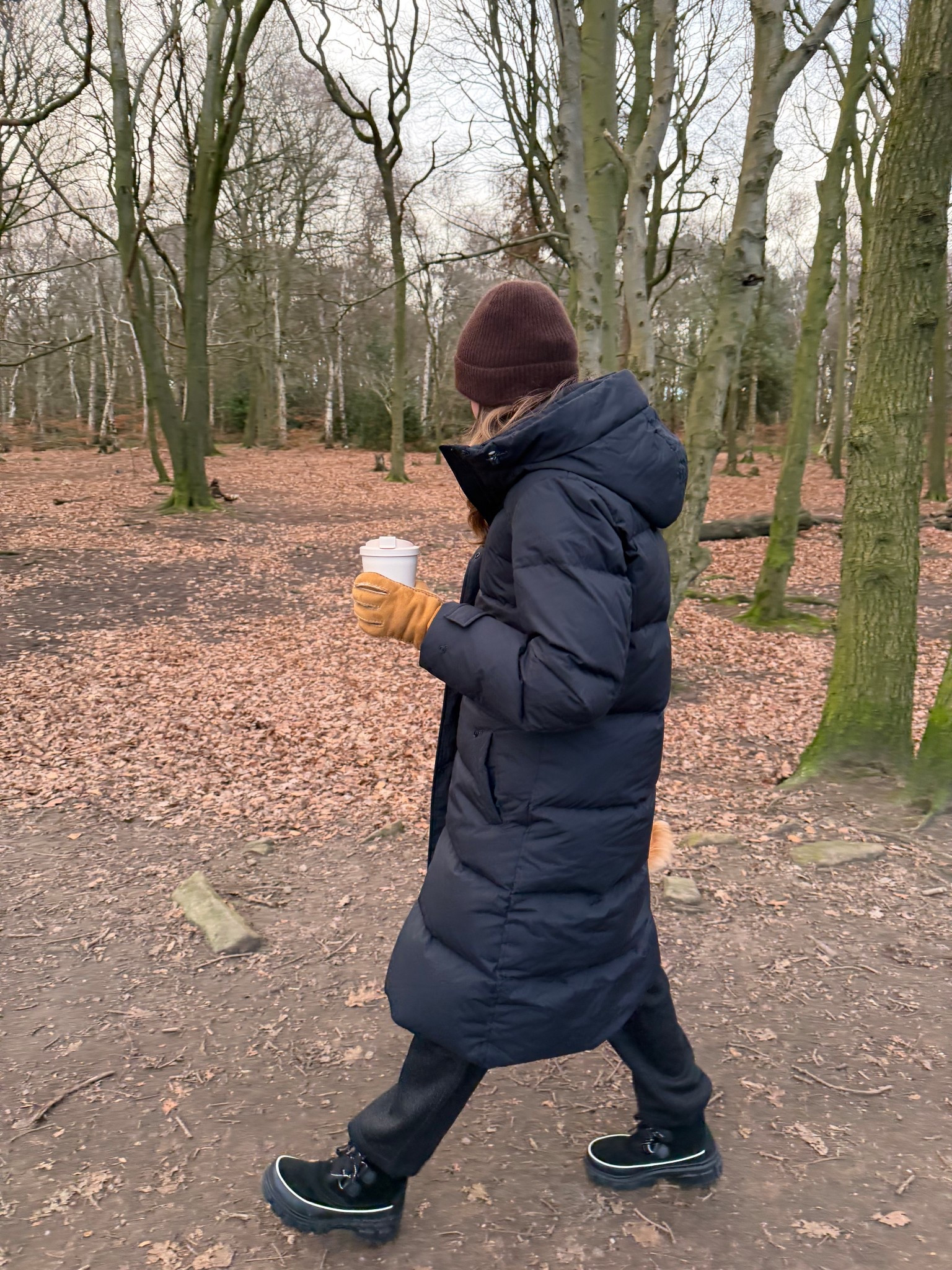 Winter walk outfit / dog walk
Brown cashmere beanie hat
Small in the Uniqlo ultra warm coat
Sorel Torino boots
Ugg gloves 

#LTKuk #LTKwinter