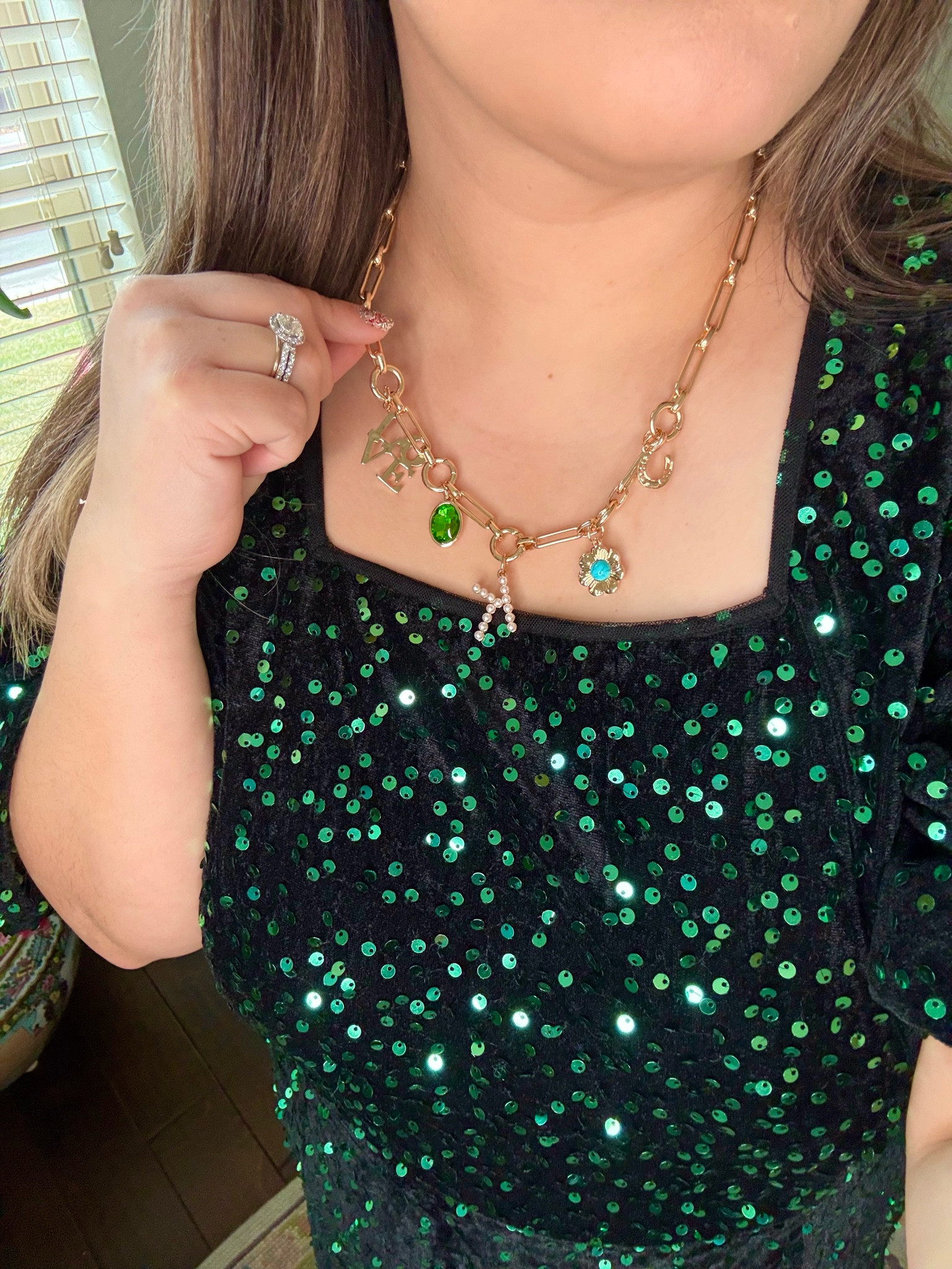 This Charm necklace from @canvas_style is the PERFECT Christmas gift!! Necklaces are under $50 and charms are under $15. I stacked mine with 5 fun charms ❤️

The Charmed Collection just launched today 🫶 I’ve linked all my favorites here 


#stylinbrunette #charms #charmbar #charmnecklace #christmasgift #giftsforher #teengifts #tweengifts #momgifts #giftsunder50 #charmbracelet #canvasstyle #christmasgiftidea #christmasgift 

#LTKGiftGuide #LTKHoliday #LTKFindsUnder50