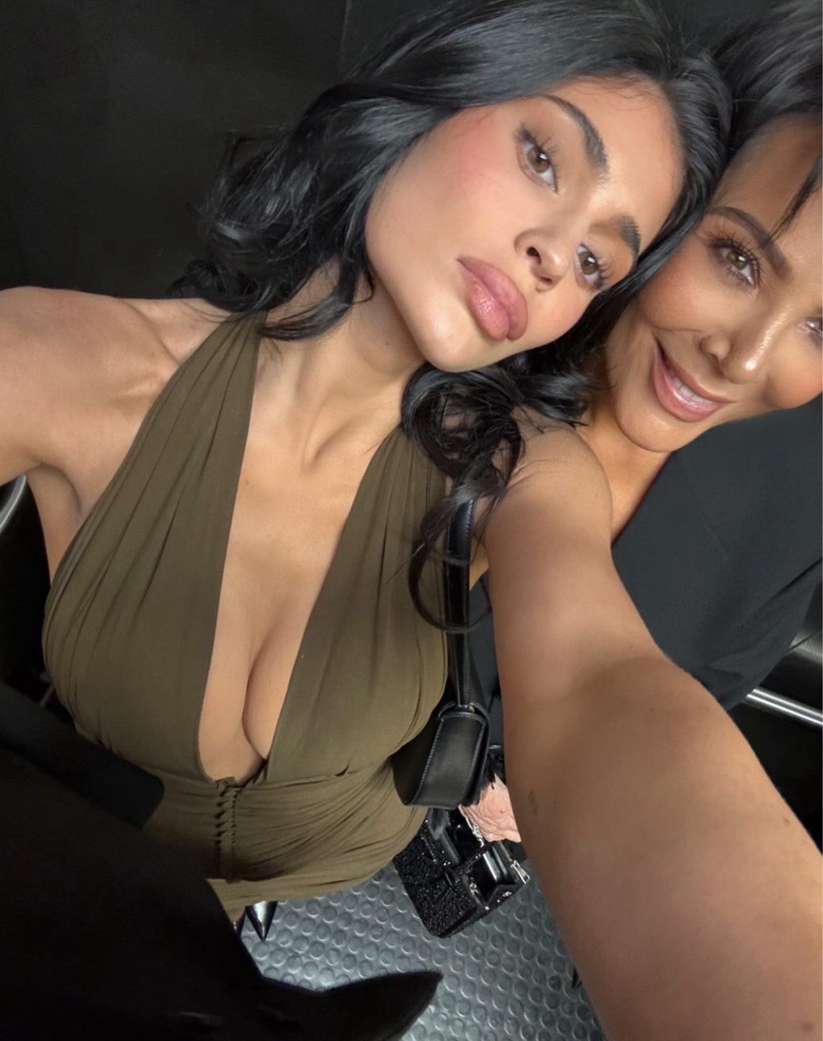 Kylie Jenner 🫶🏻

#LTKwinter #LTKWinterSale #LTKstyletip